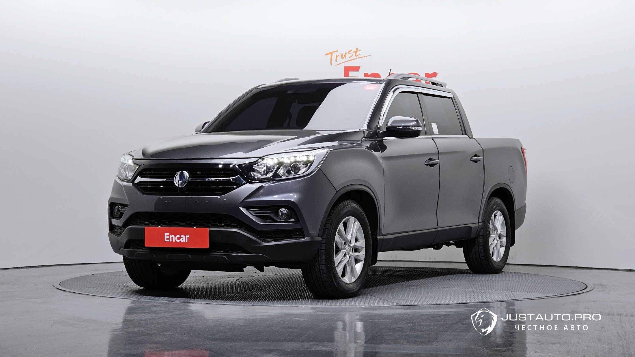 Автомобиль KG_Mobility_Ssangyong Rexton