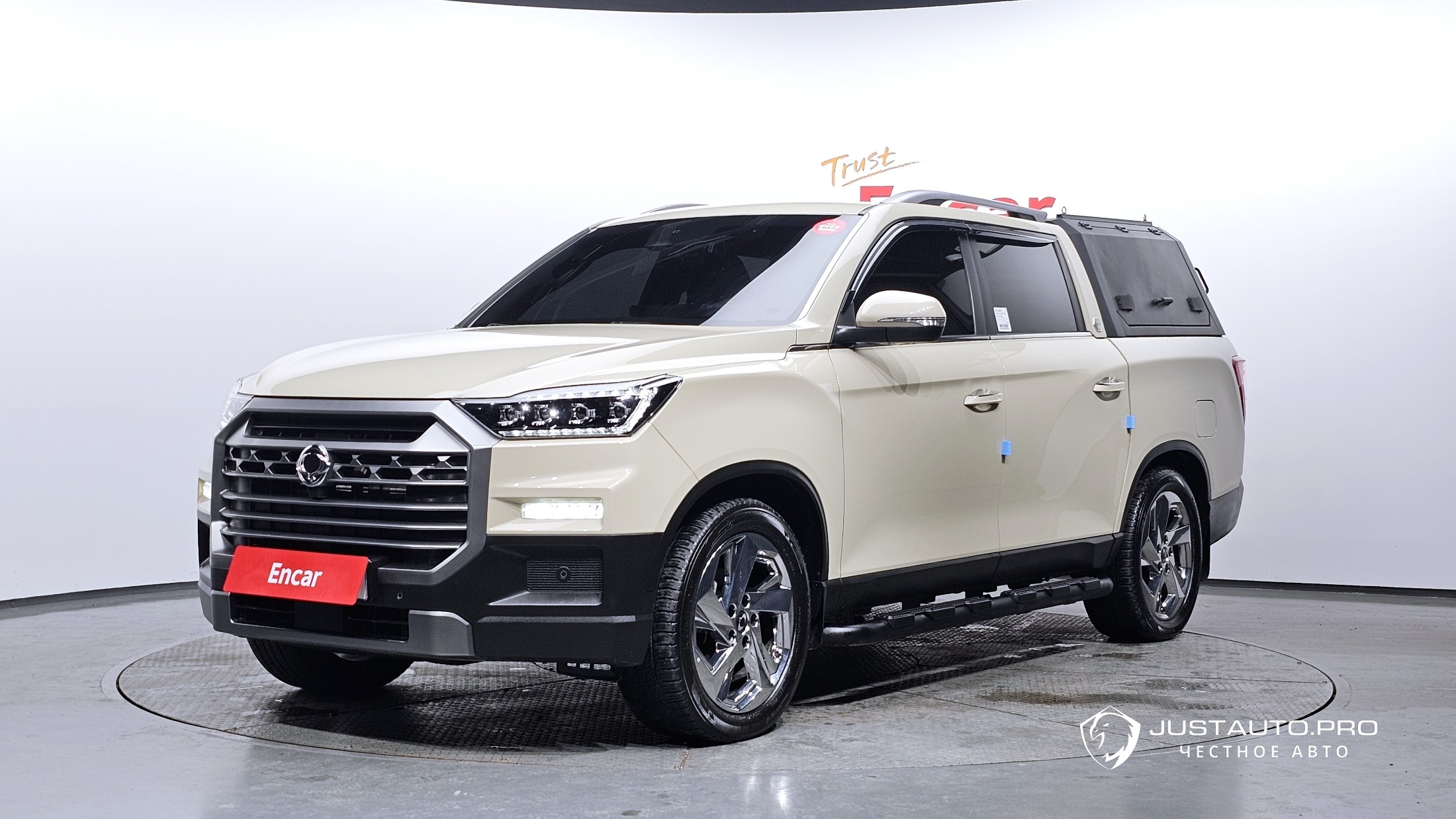 Автомобиль KG_Mobility_Ssangyong Rexton