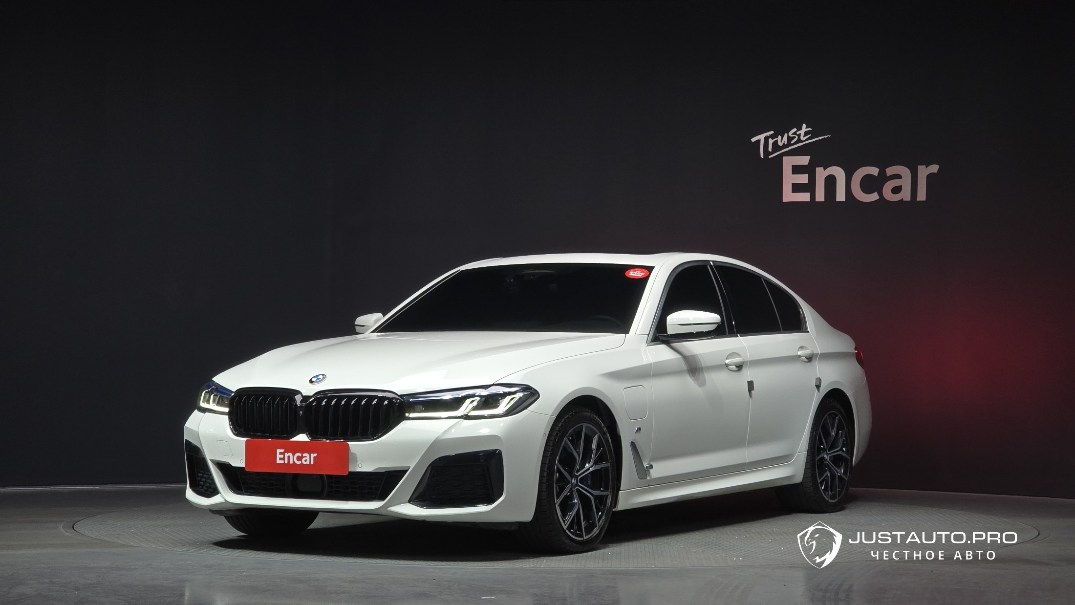 Автомобиль BMW 5-Series