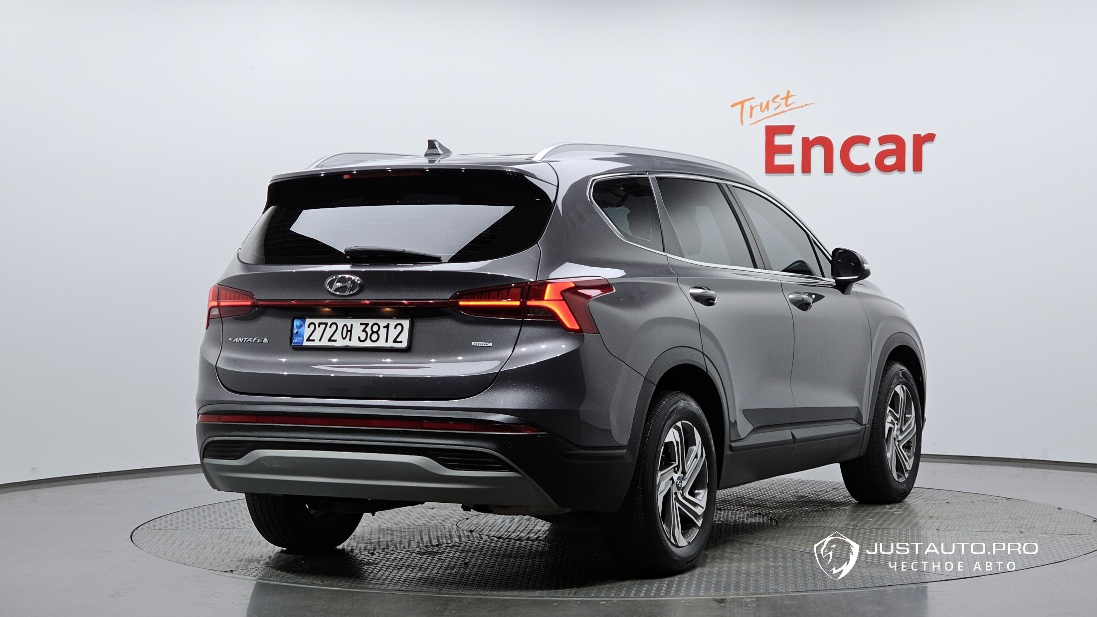 Автомобиль Hyundai Santafe