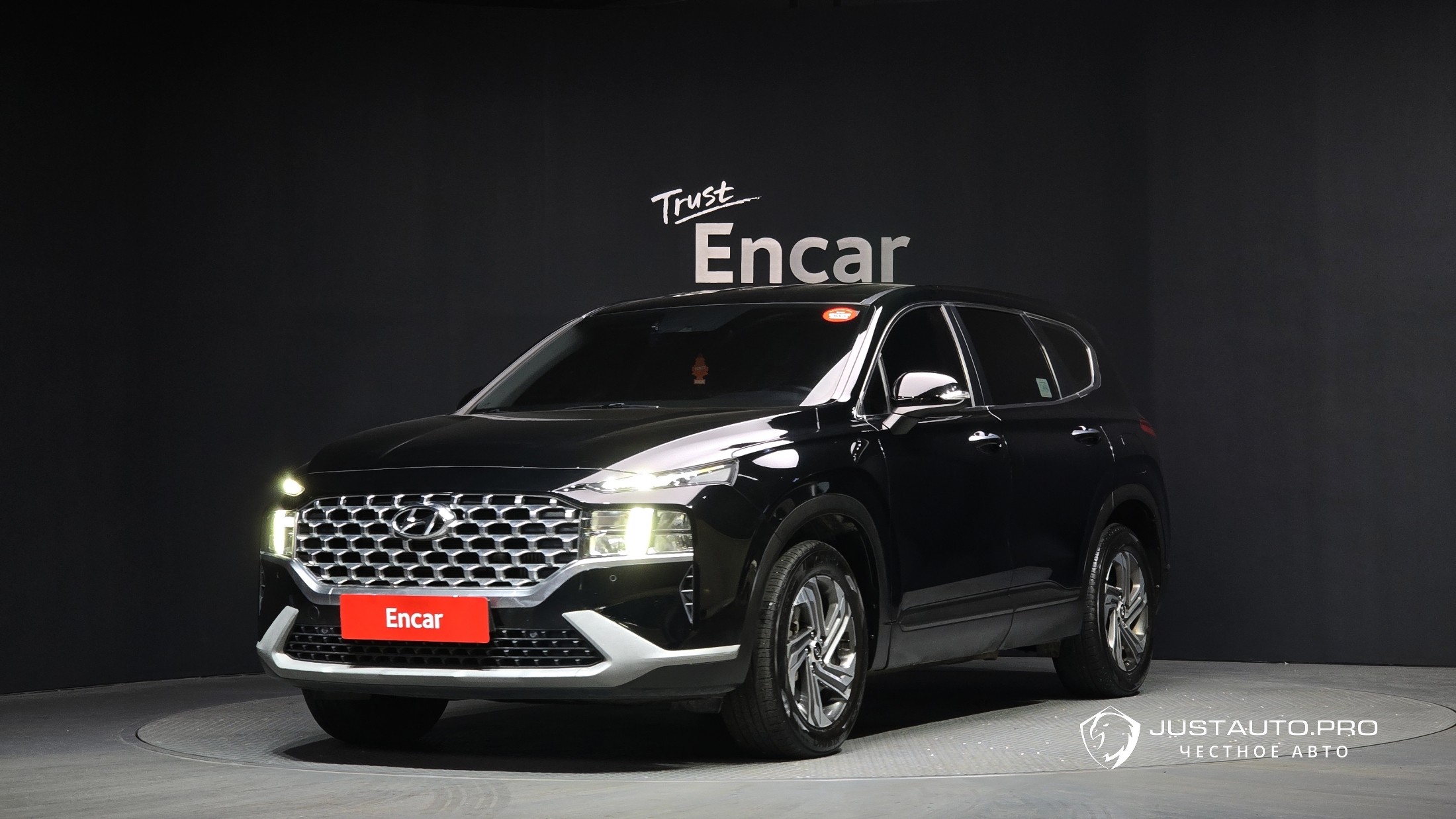 Автомобиль Hyundai Santafe