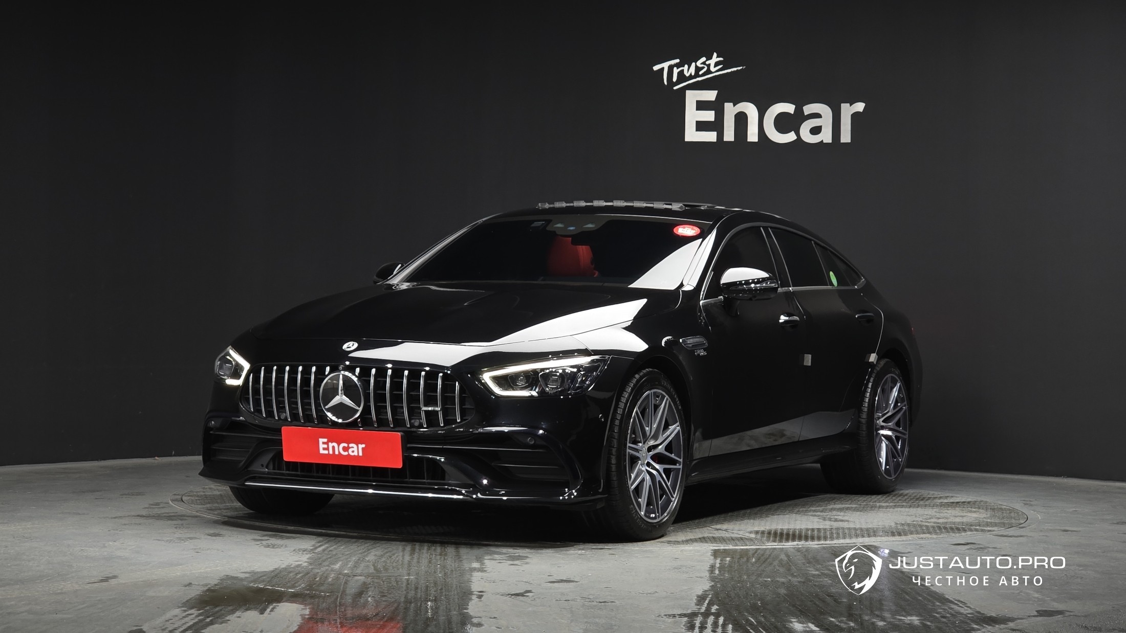 Автомобиль Mercedes-Benz AMG GT