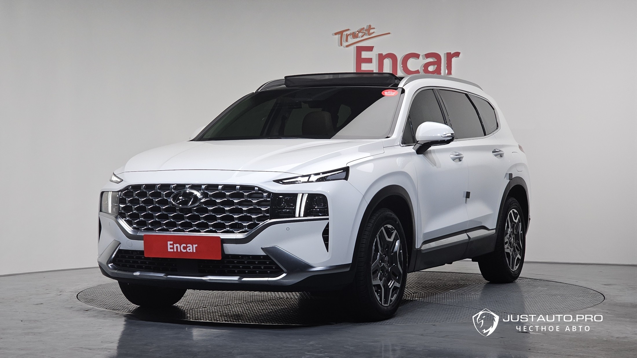 Автомобиль Hyundai Santafe