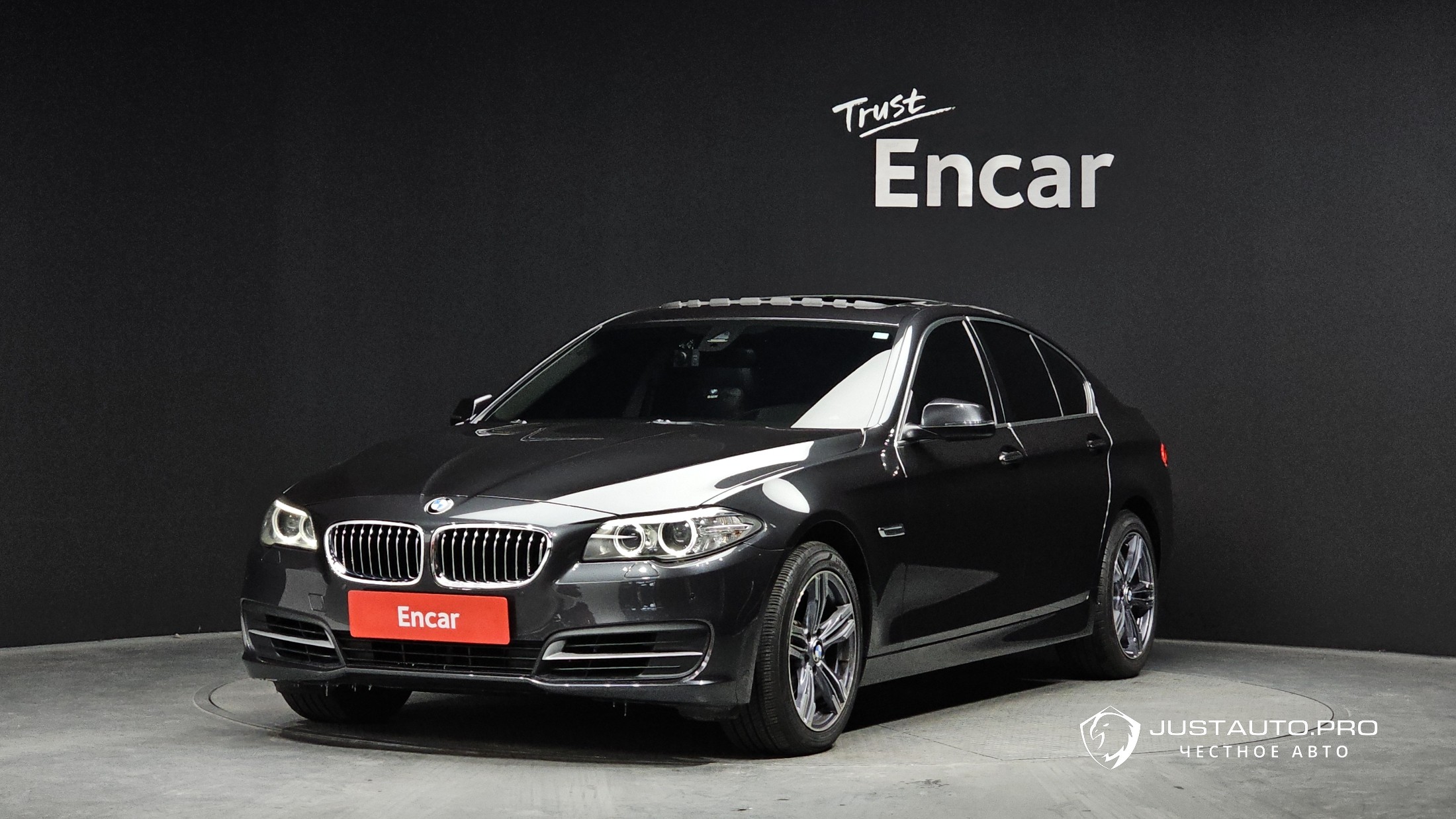 Автомобиль BMW 5-Series