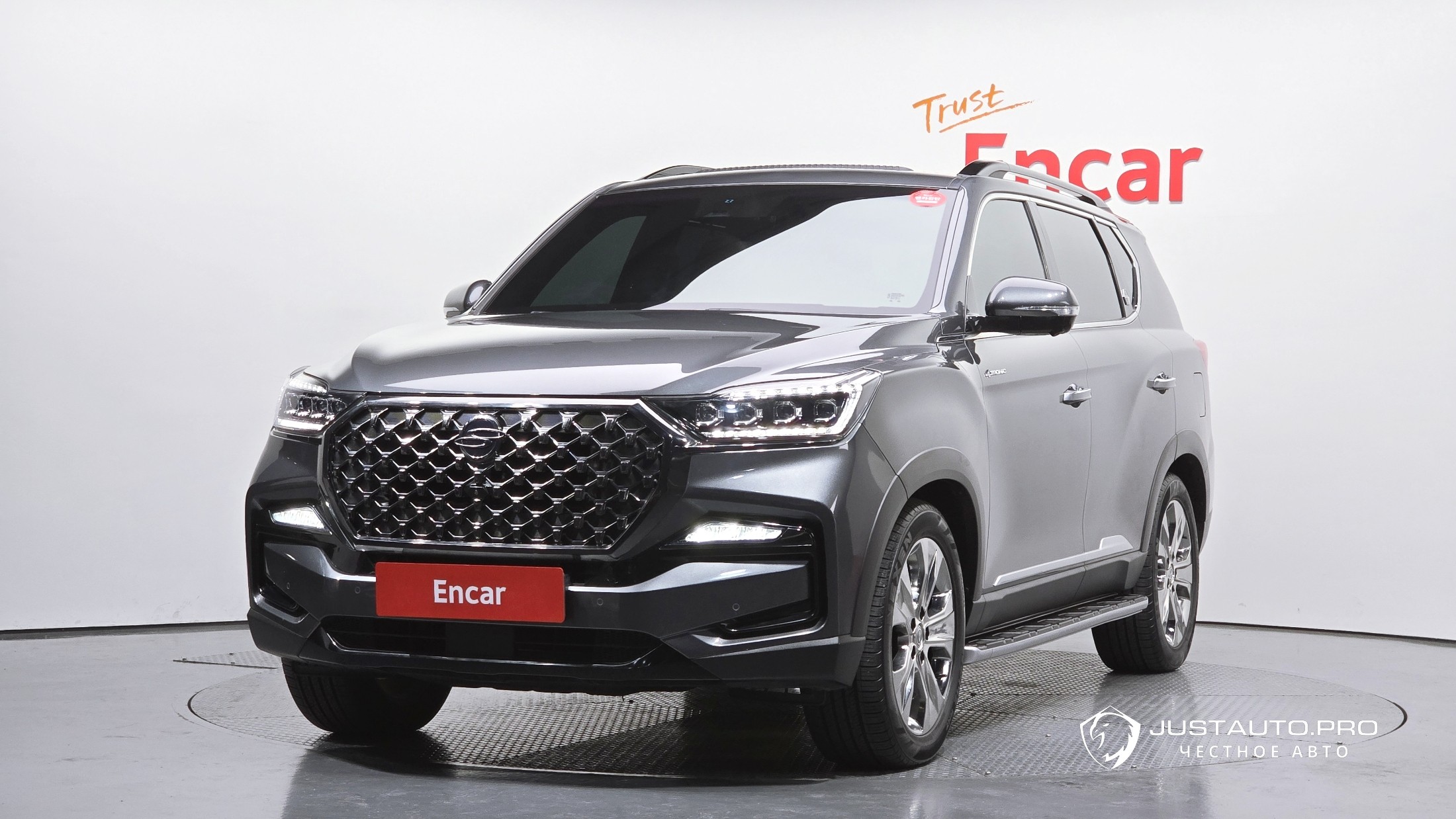 Автомобиль KG_Mobility_Ssangyong Rexton