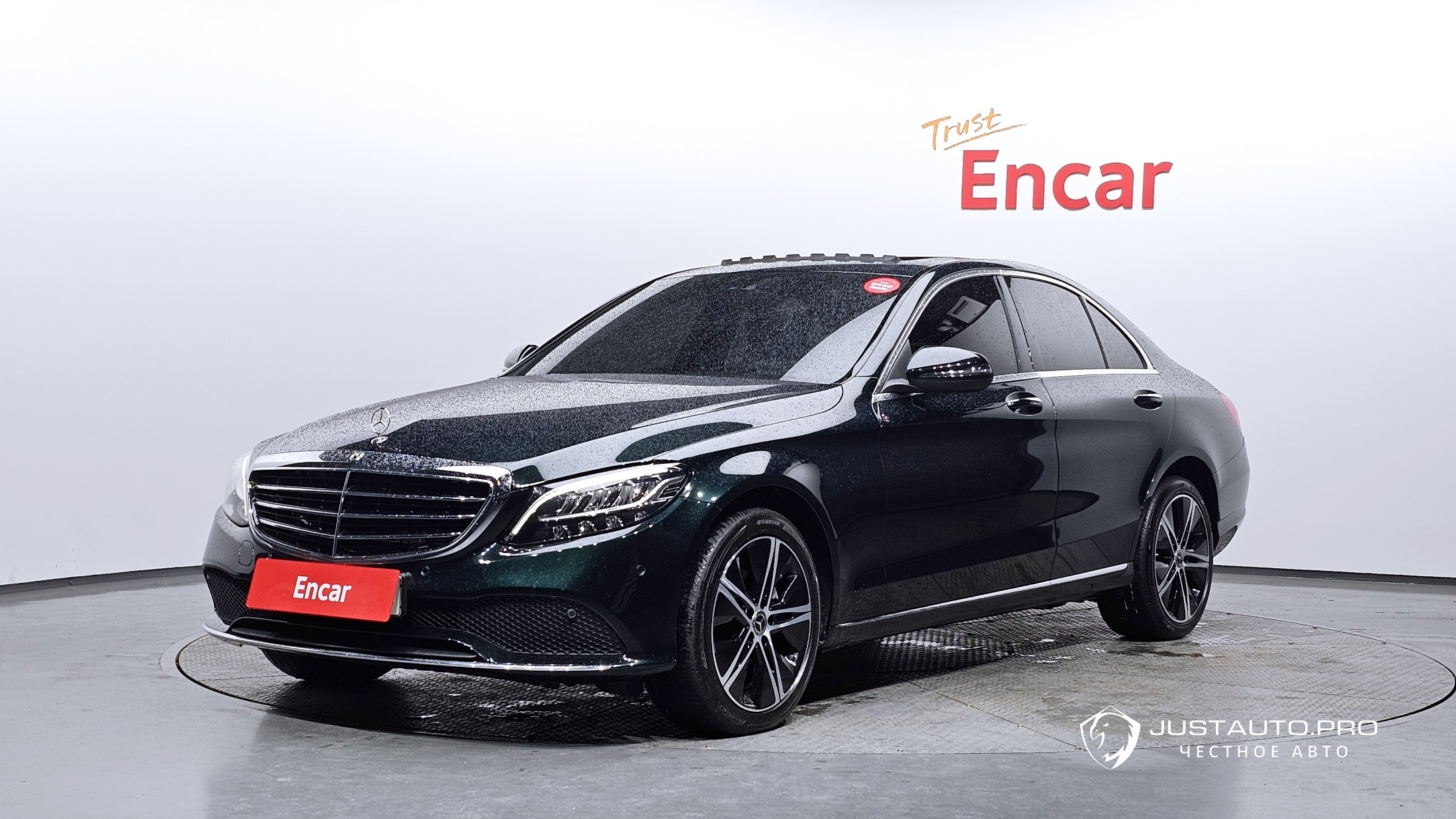 Автомобиль Mercedes-Benz C-Class