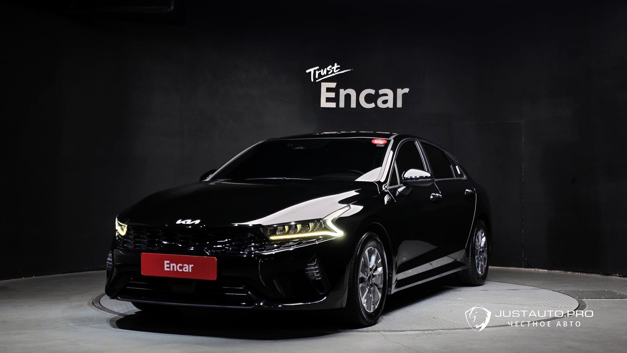 Автомобиль Kia K5