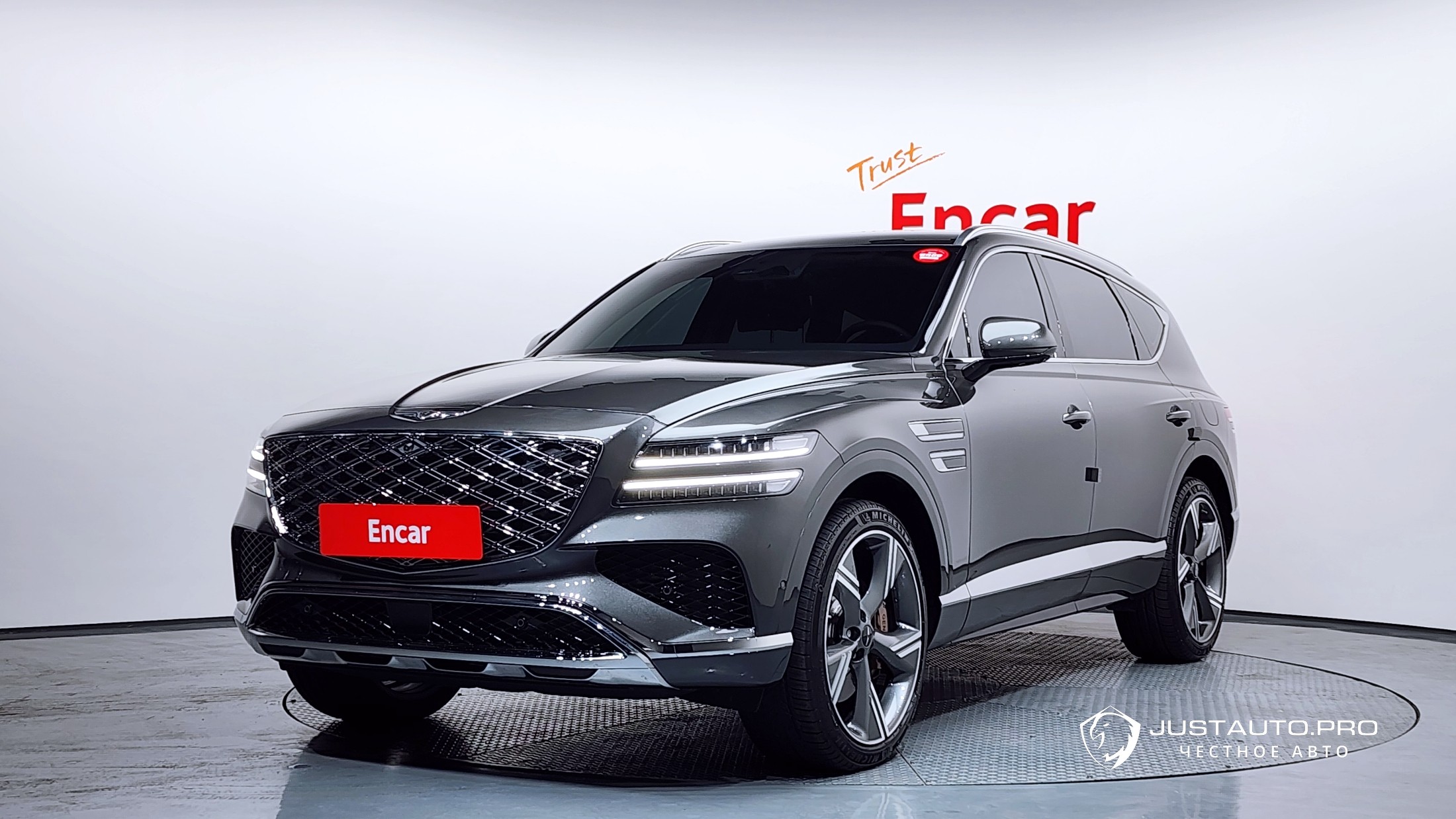 Автомобиль Genesis GV80