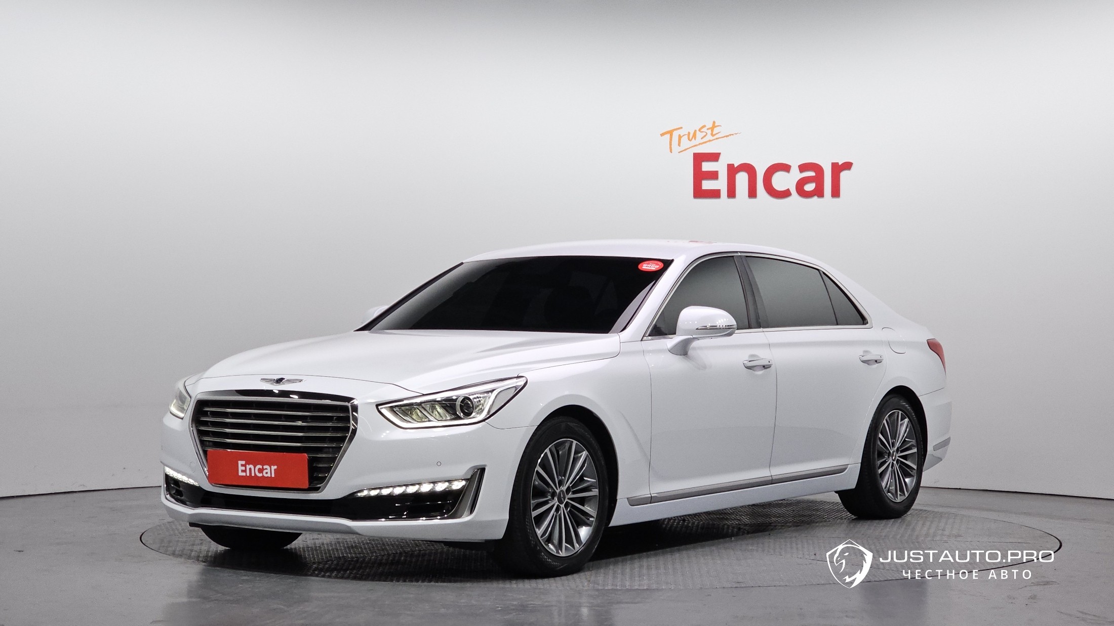 Автомобиль Genesis EQ900