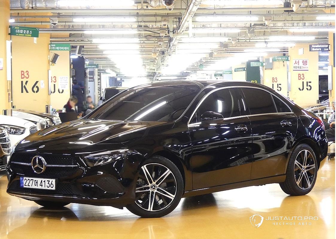 Автомобиль Mercedes-Benz A-Class