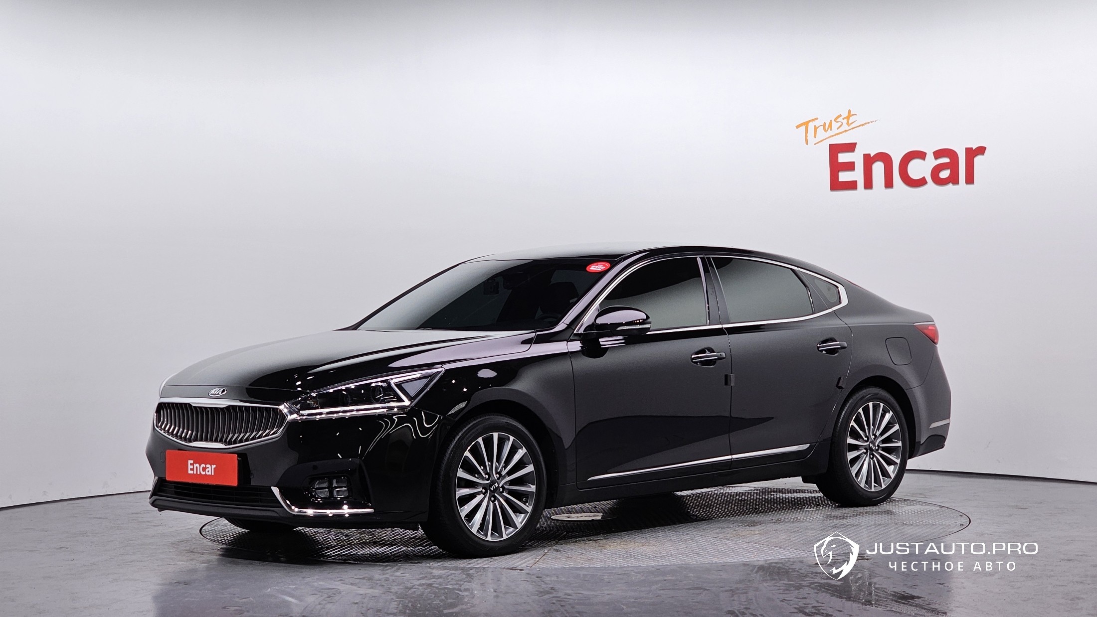 Автомобиль Kia K7