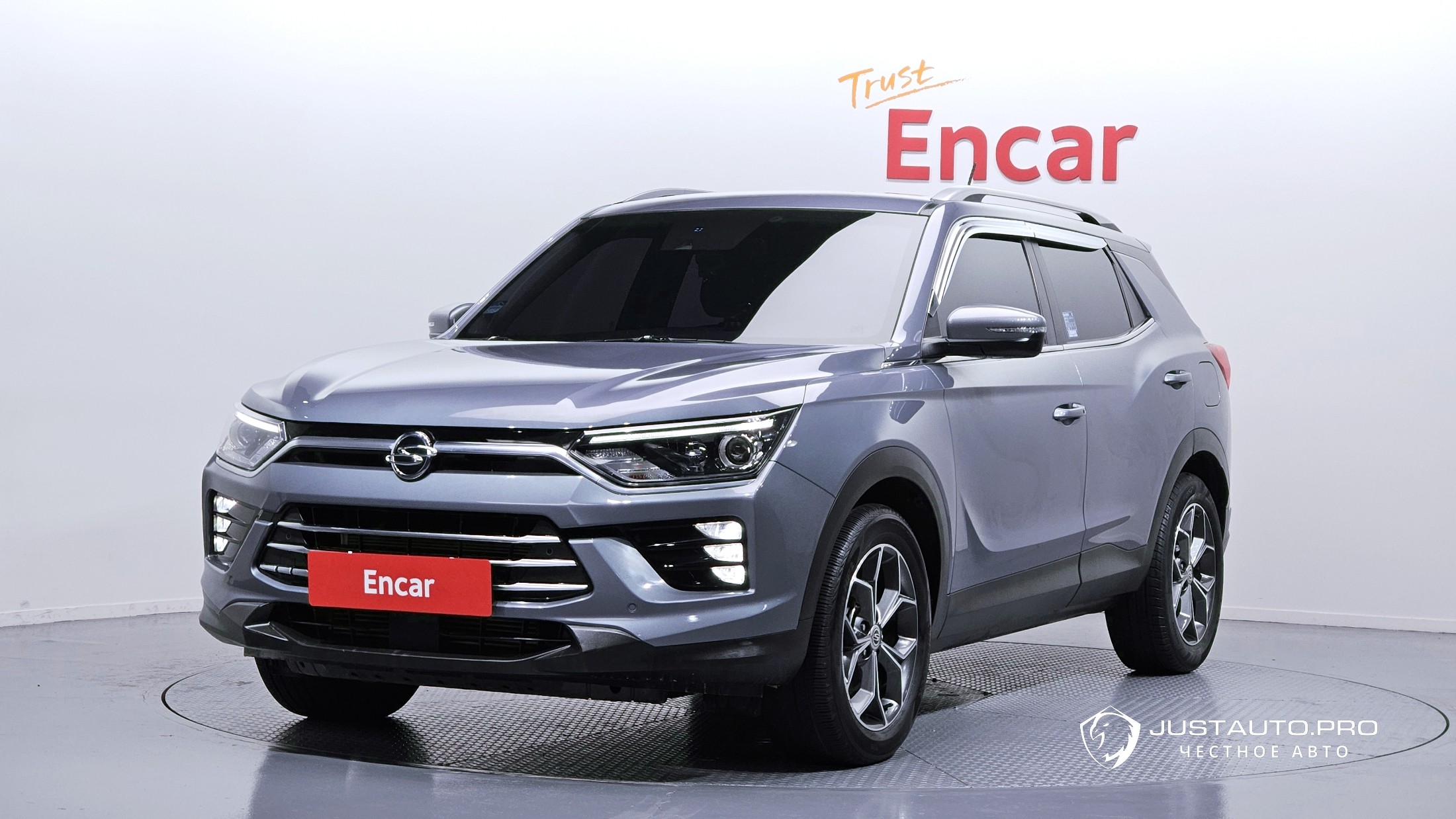 Автомобиль KG_Mobility_Ssangyong KORANDO