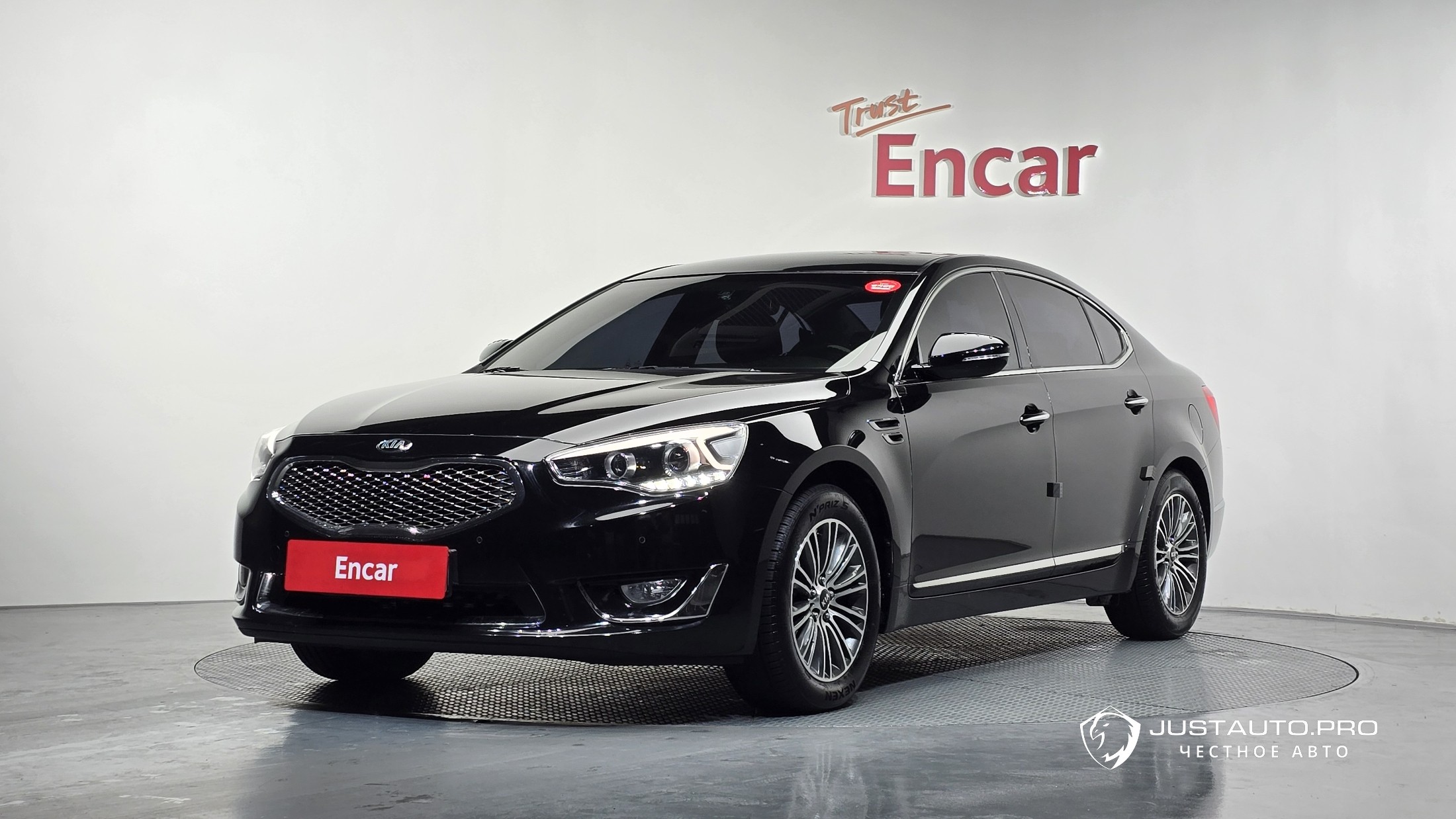 Автомобиль Kia K7