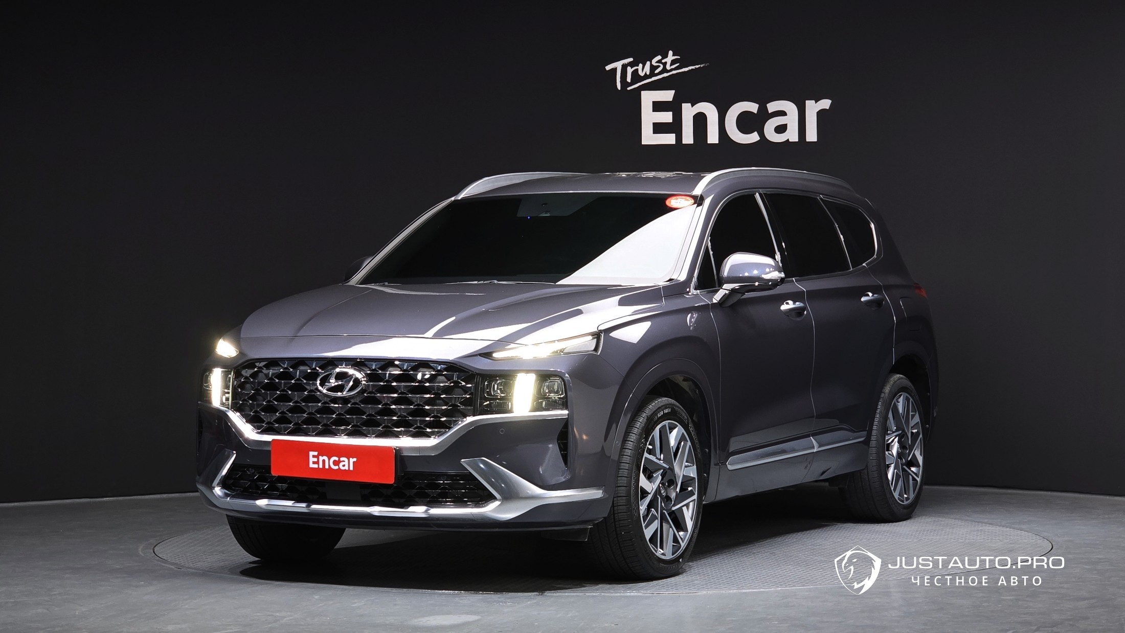 Автомобиль Hyundai Santafe
