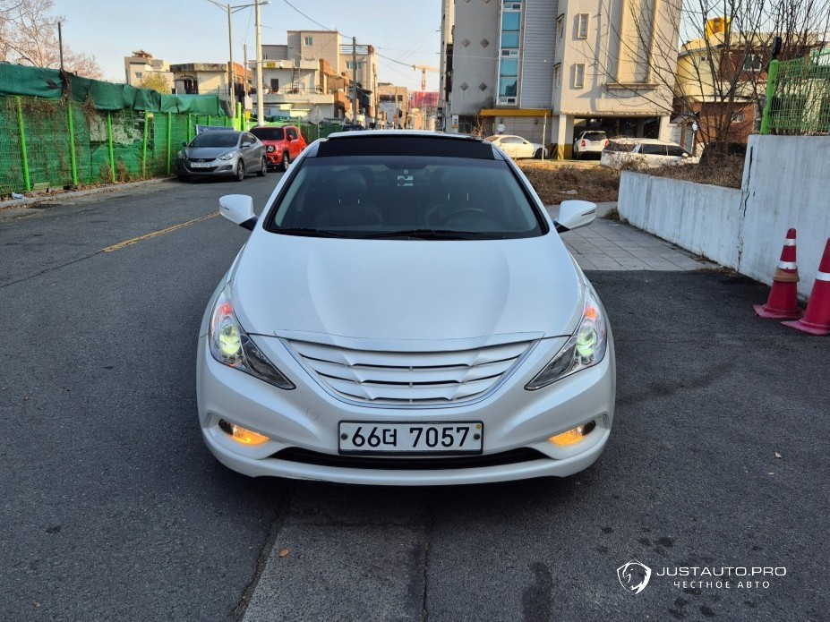 Автомобиль Hyundai Sonata