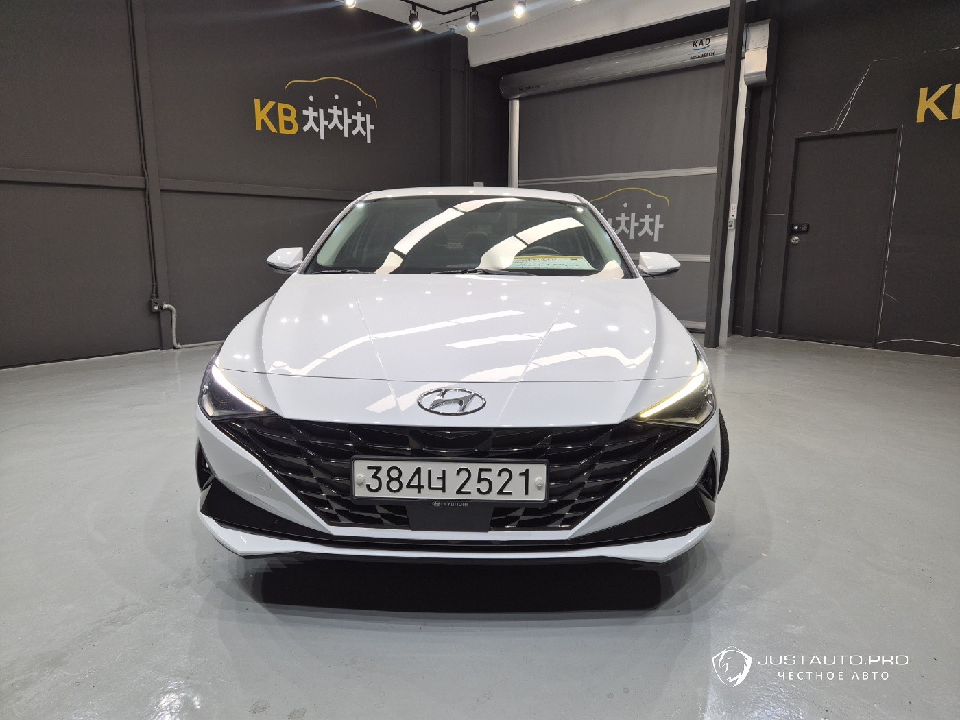 Автомобиль Hyundai AVANTE