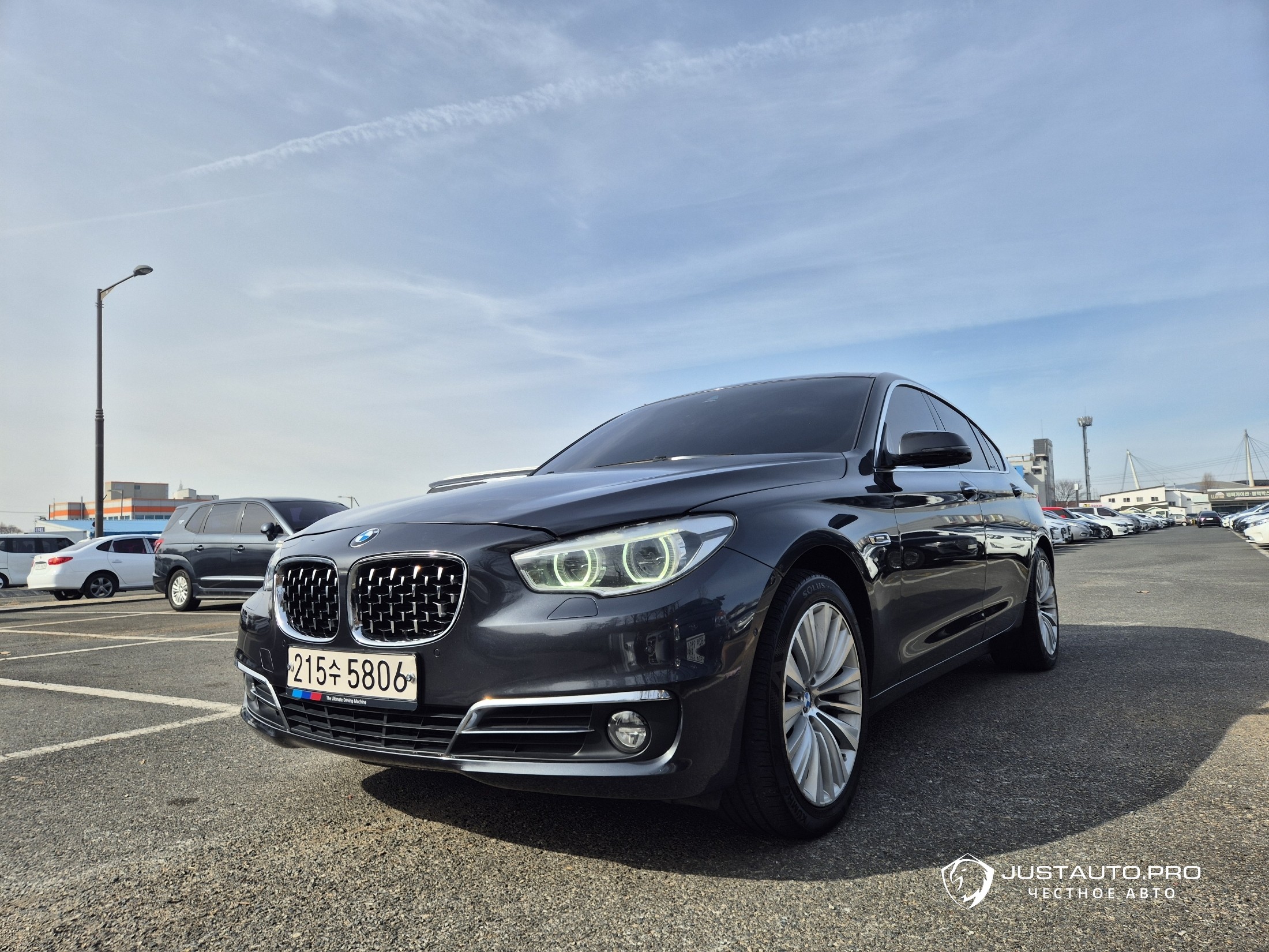 Автомобиль BMW Gran Turismo