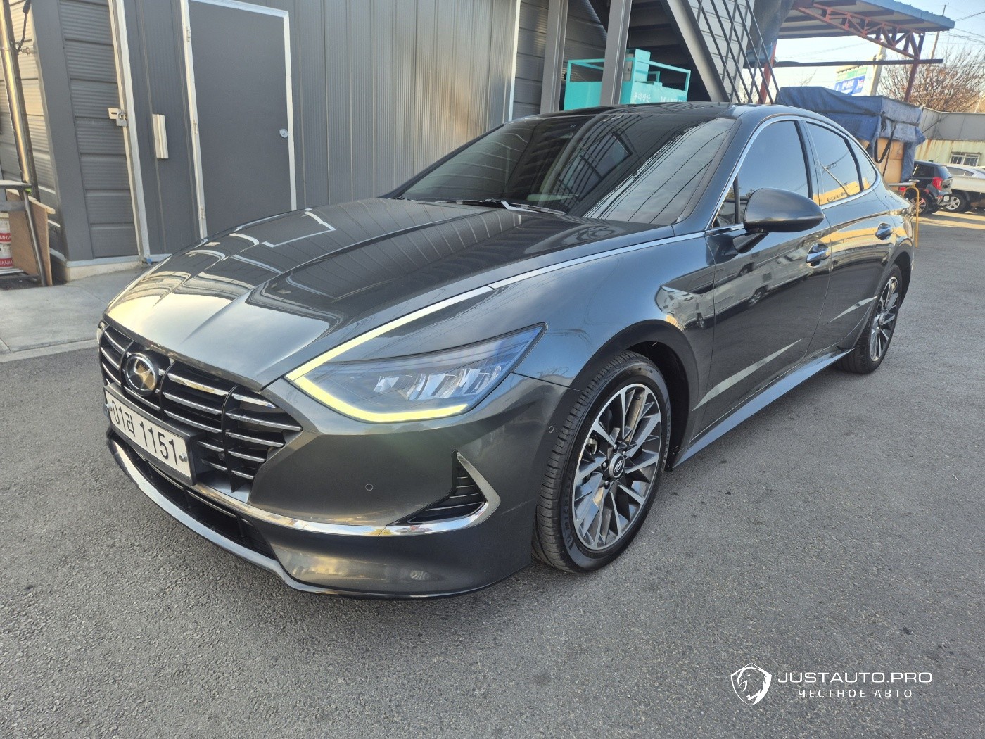 Автомобиль Hyundai Sonata