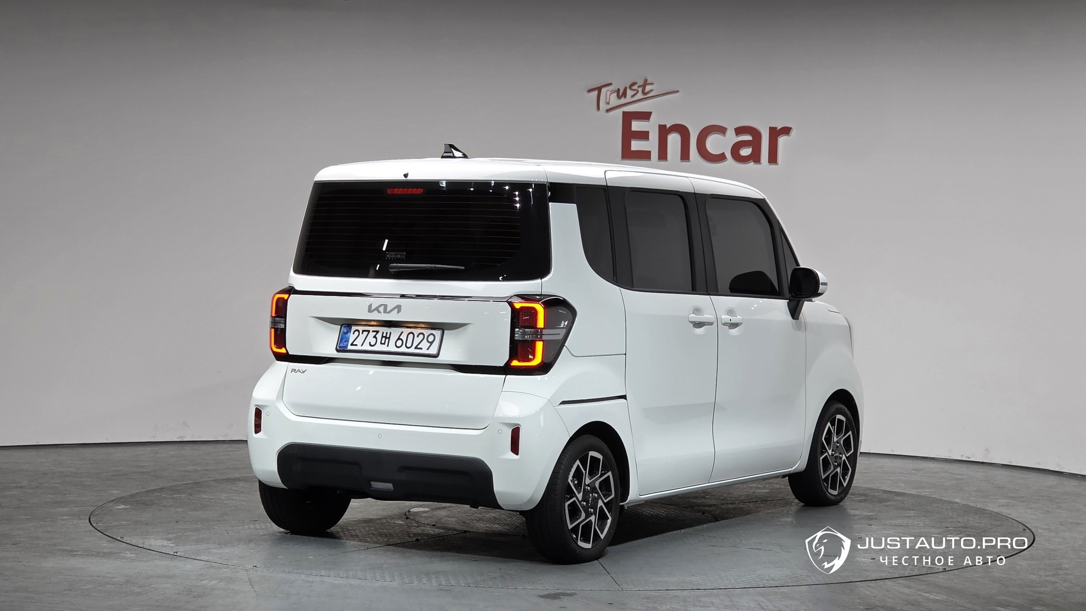 Автомобиль Kia RAY