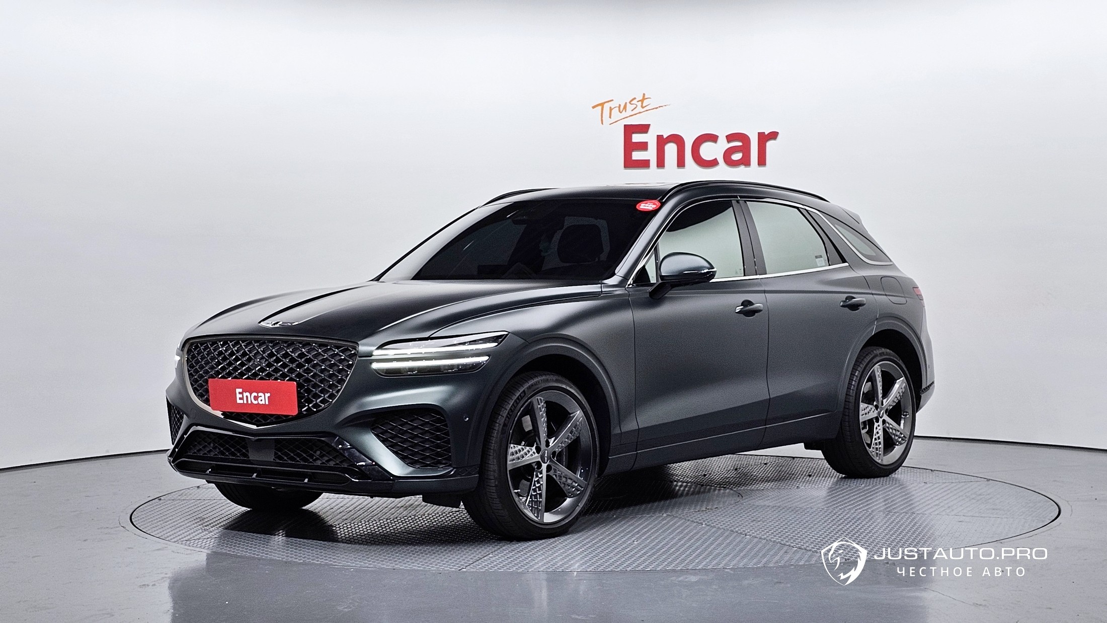 Автомобиль Genesis GV70