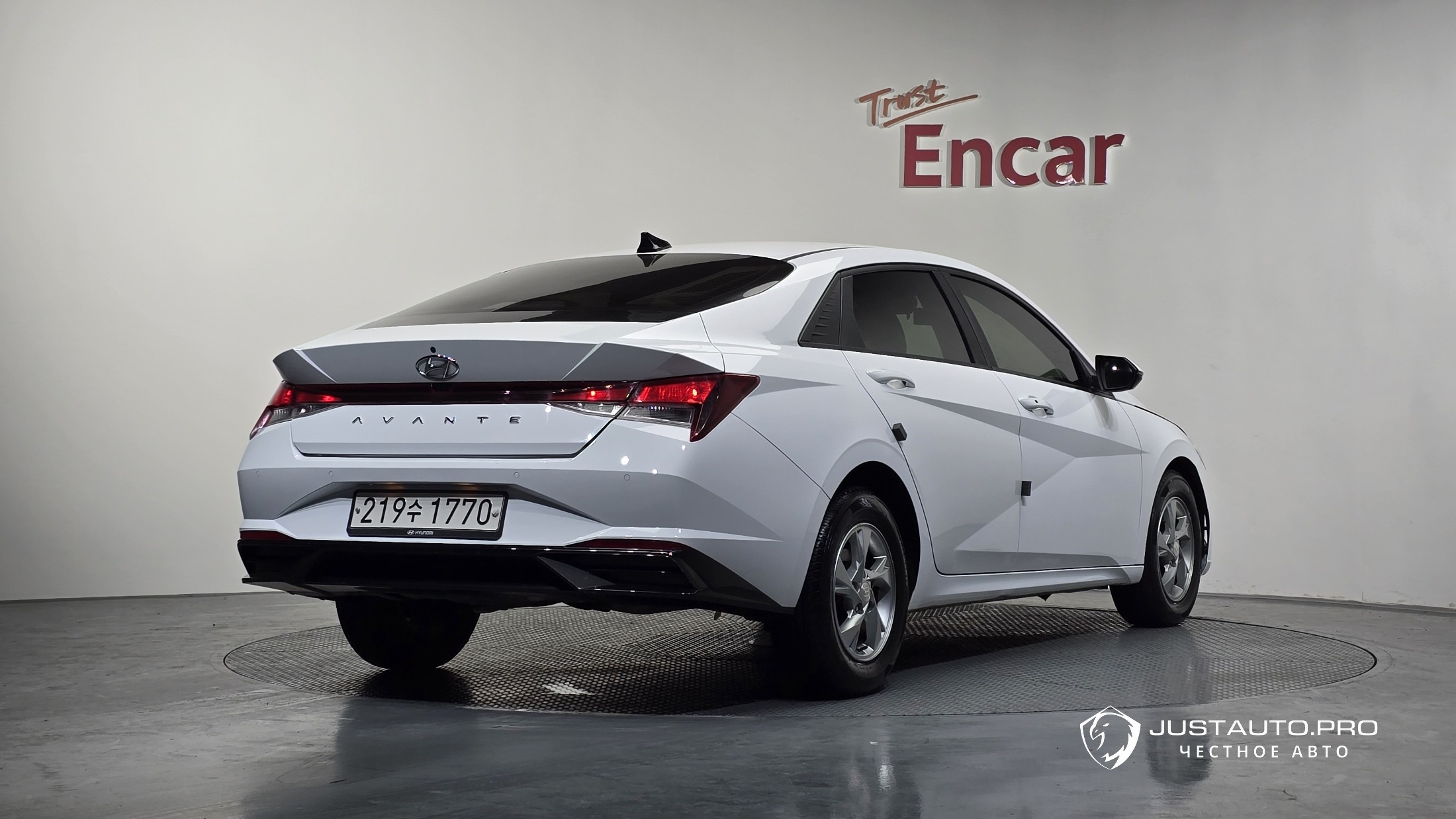 Автомобиль Hyundai AVANTE