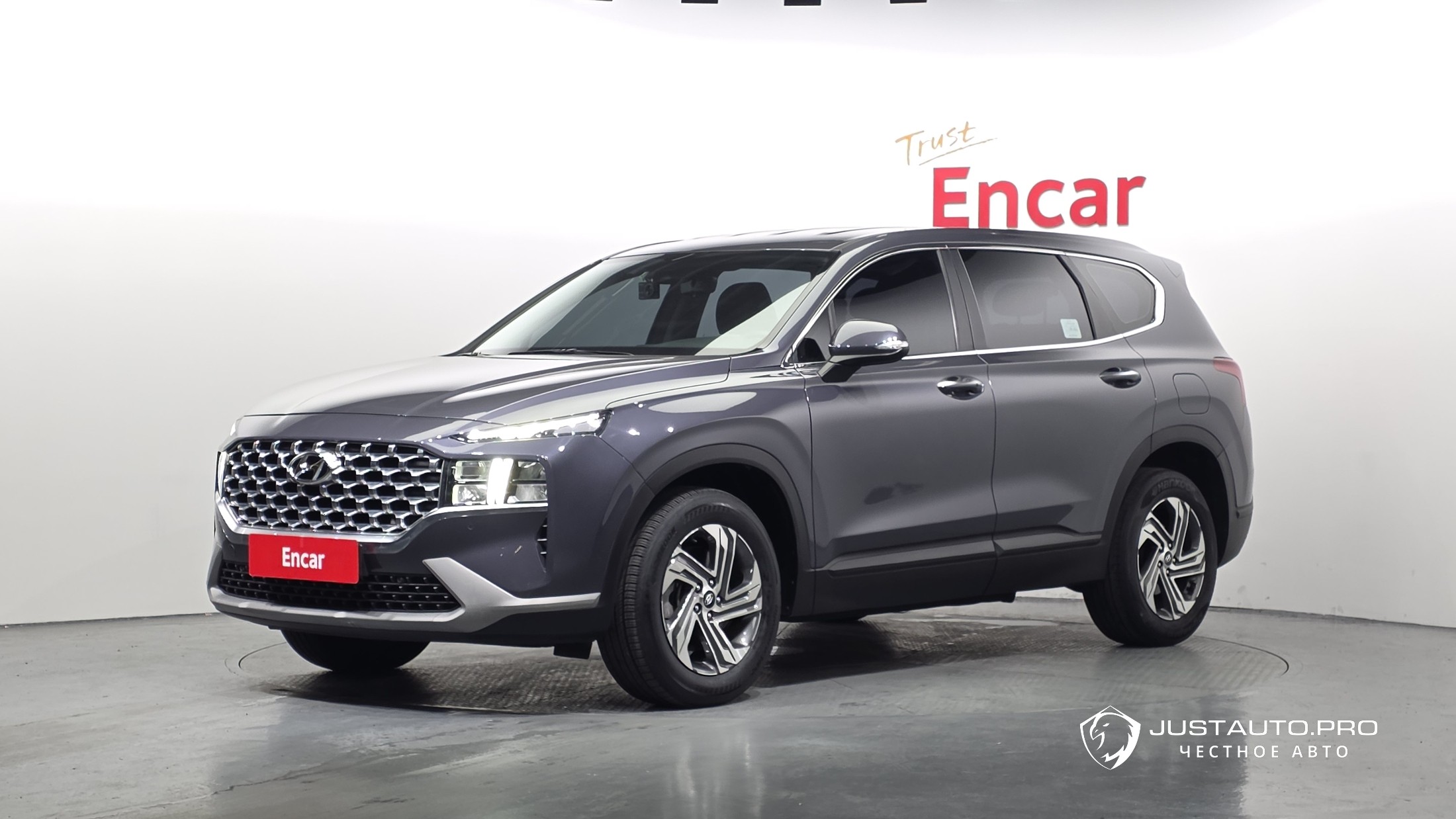Автомобиль Hyundai Santafe