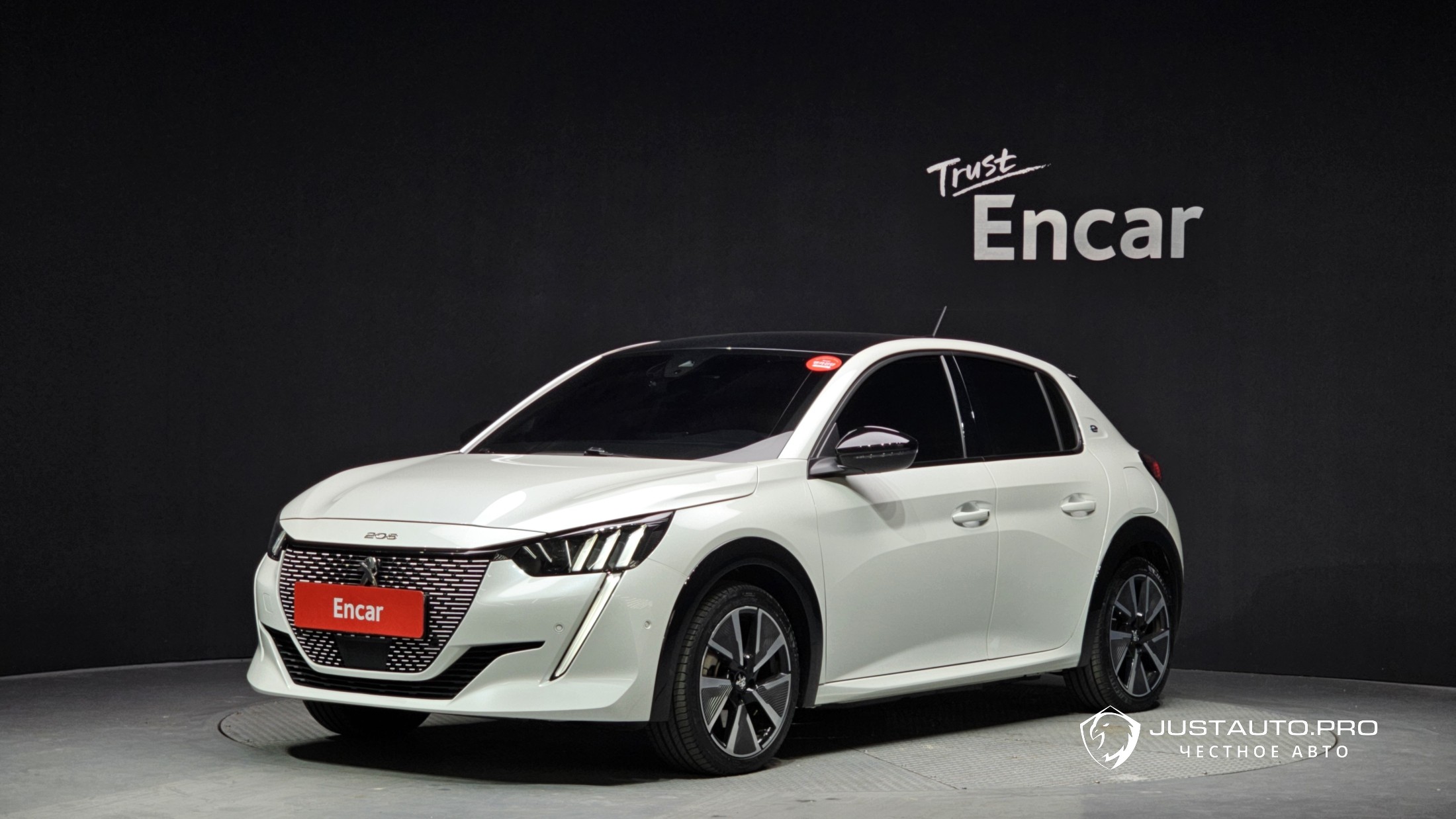 Автомобиль Peugeot 208