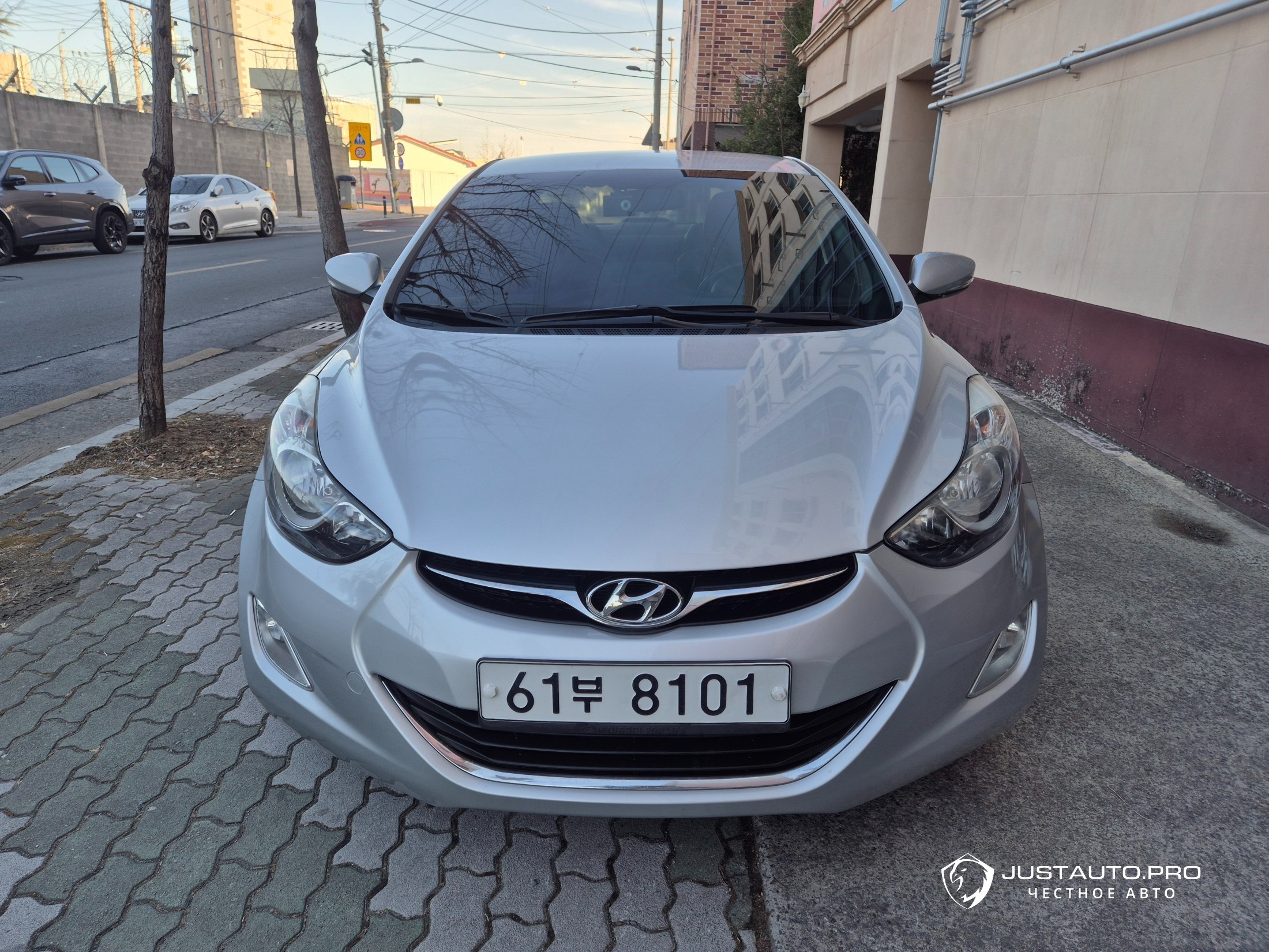 Автомобиль Hyundai AVANTE