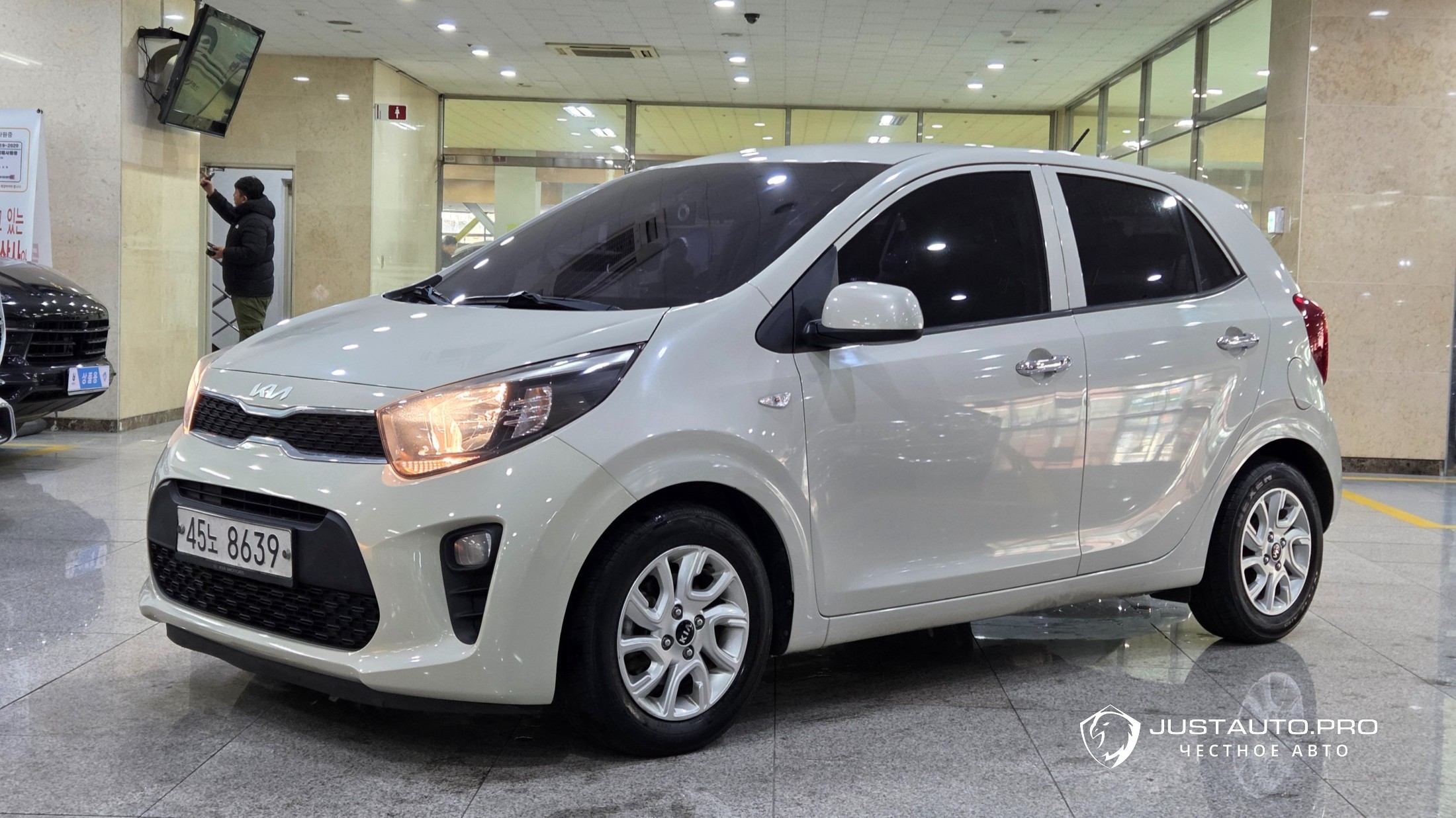 Автомобиль Kia morning