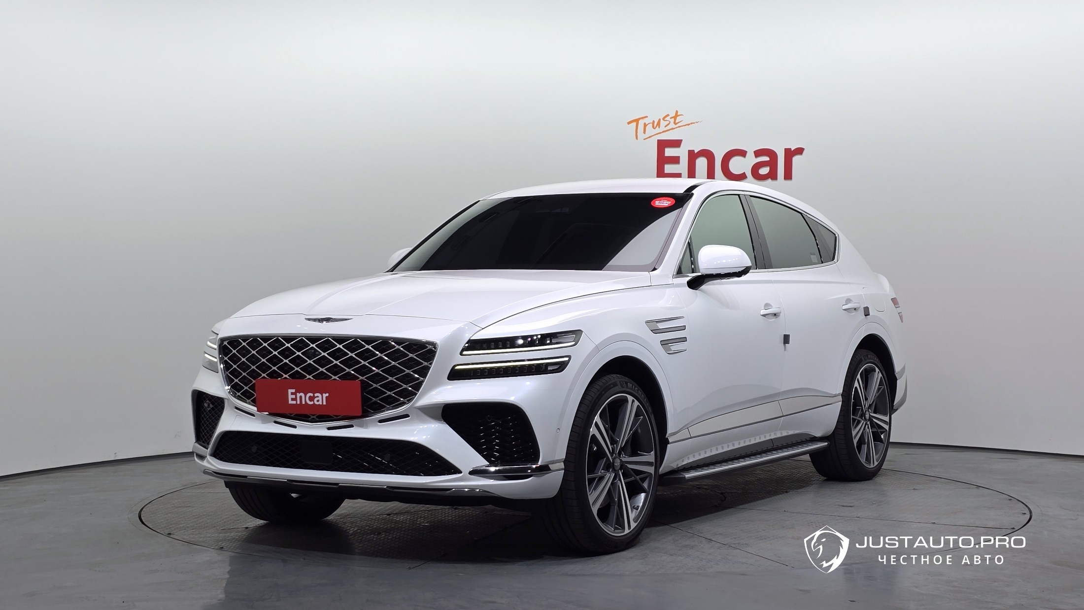 Автомобиль Genesis GV80