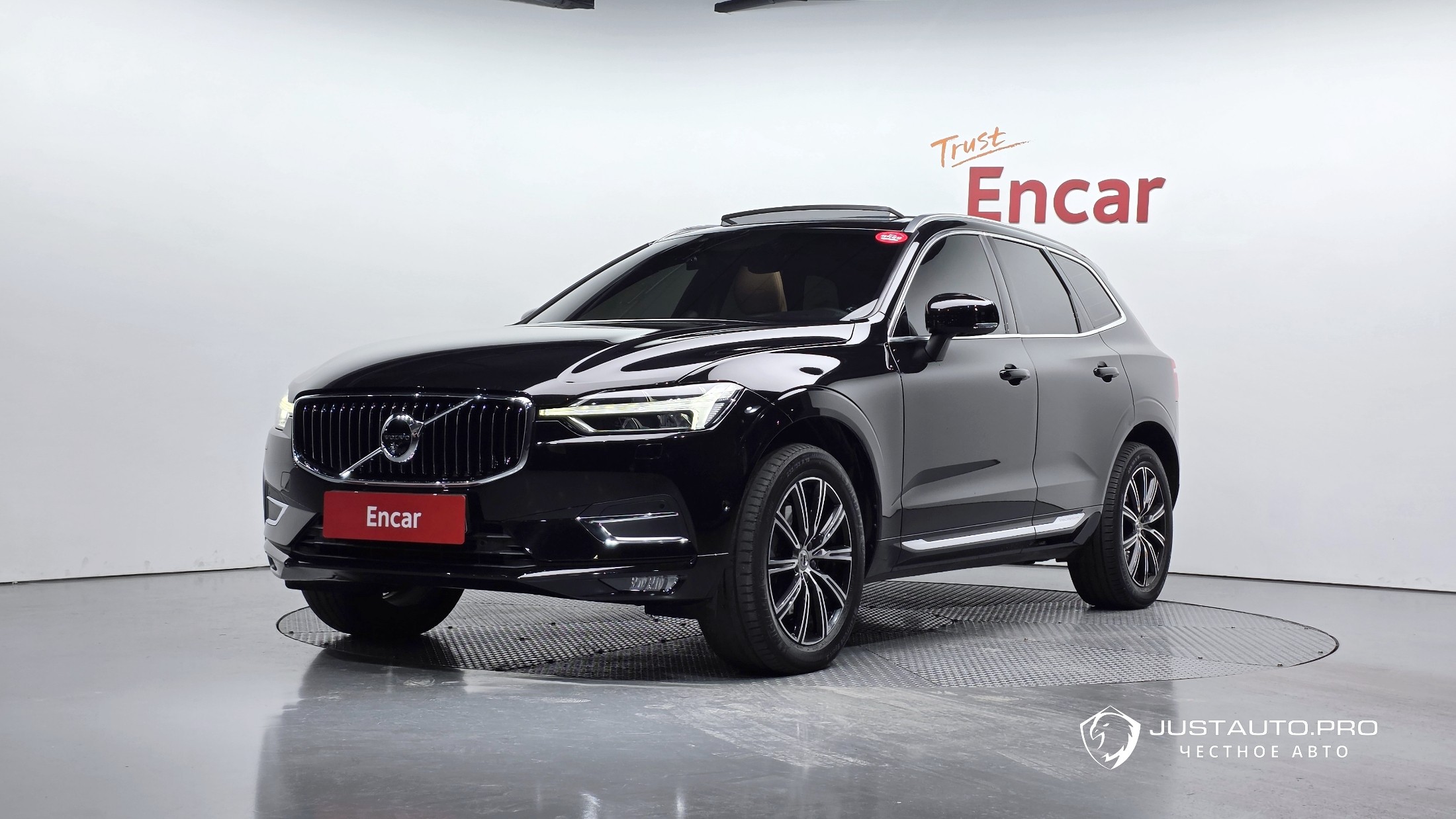 Автомобиль Volvo XC60