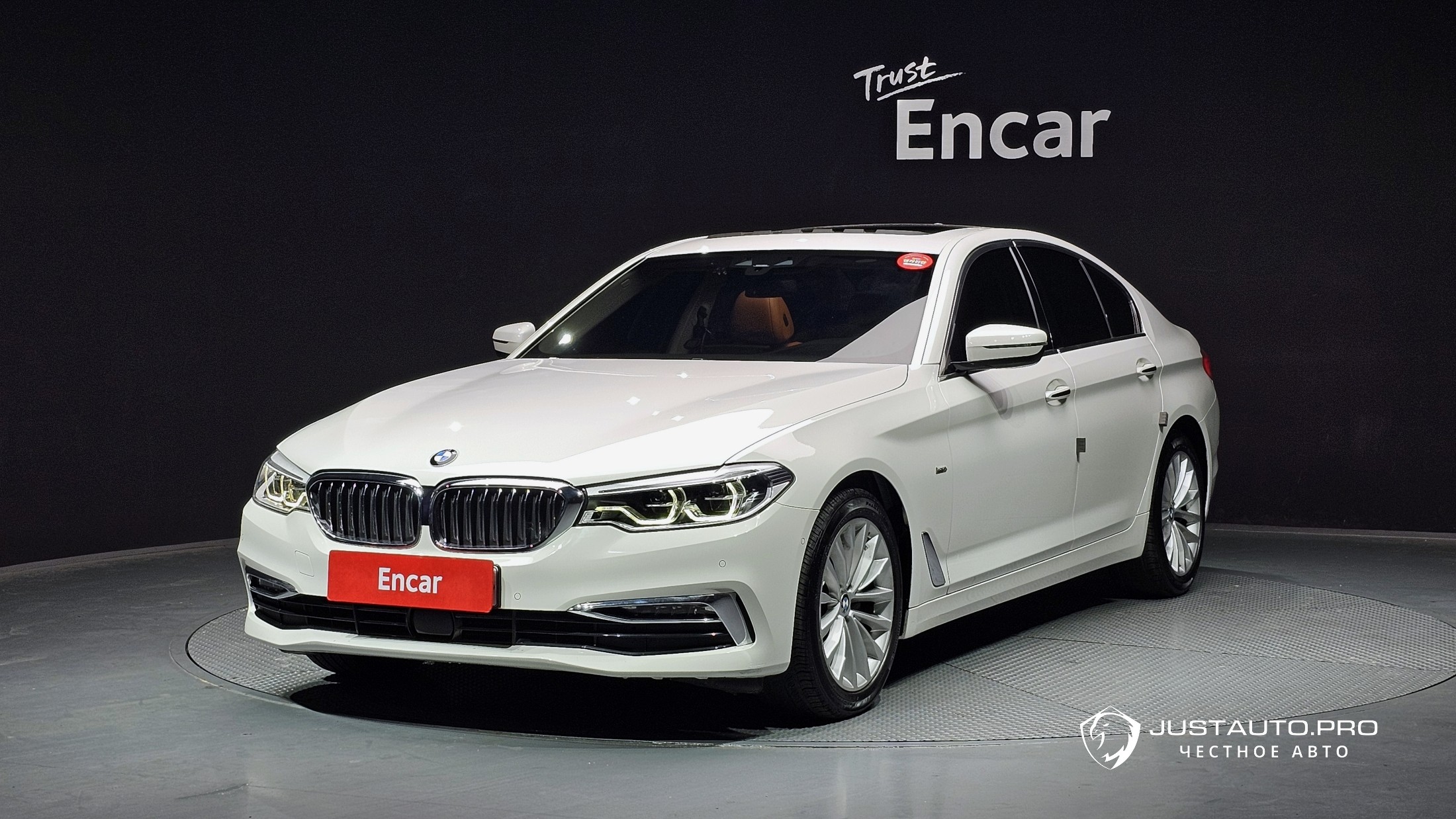 Автомобиль BMW 5-Series