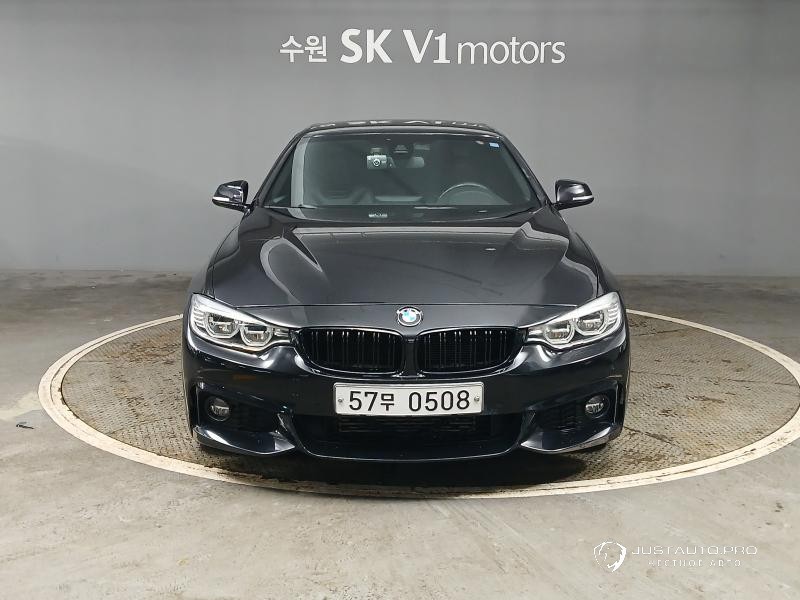 Автомобиль BMW 4-Series