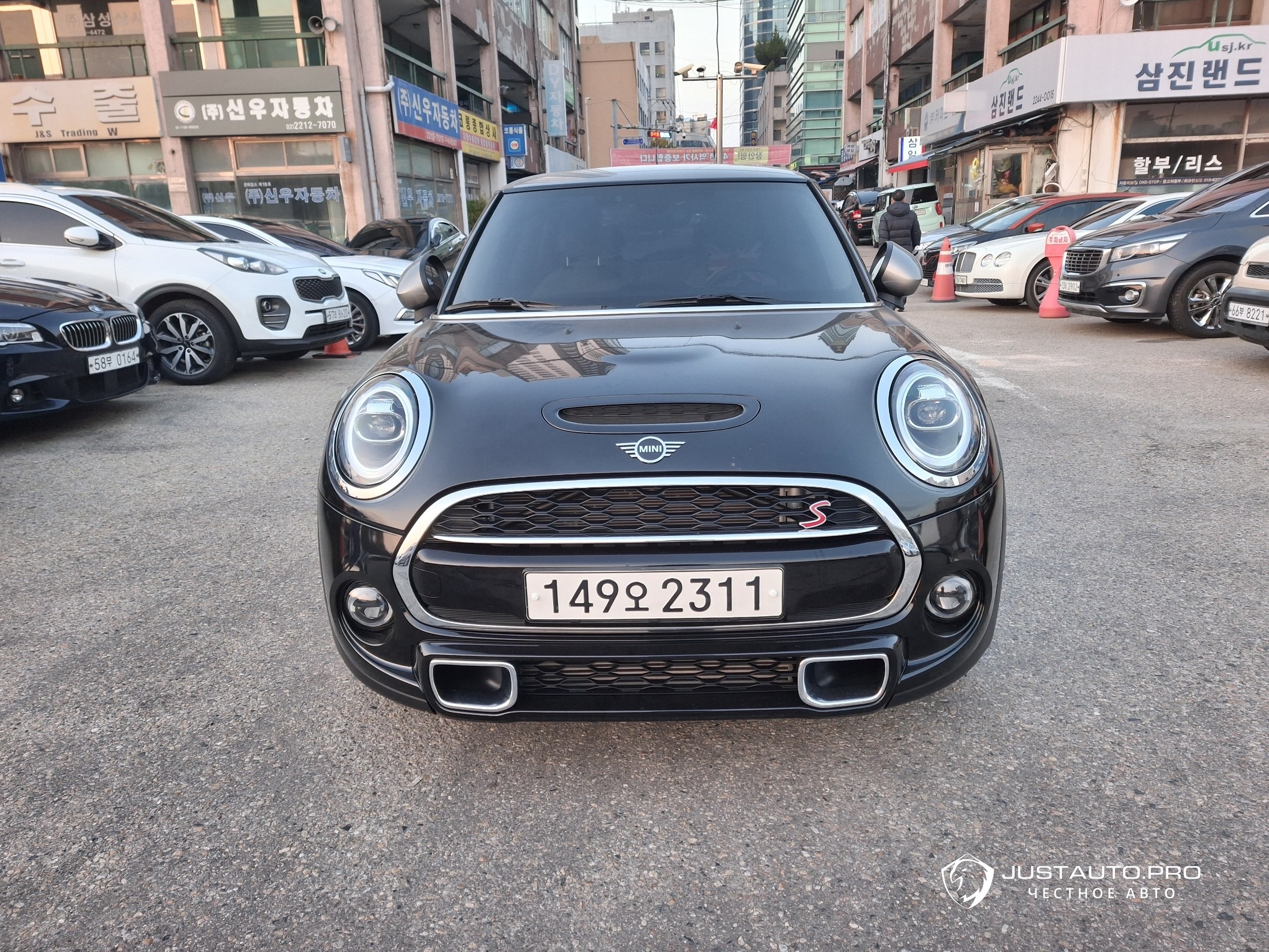 Автомобиль Mini Cooper
