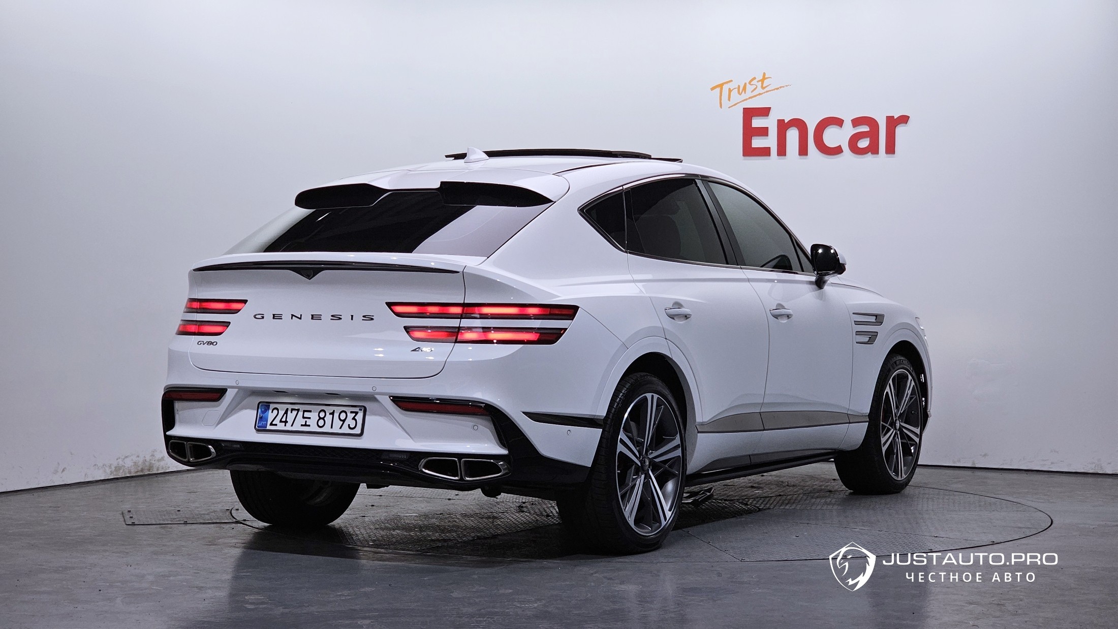 Автомобиль Genesis GV80