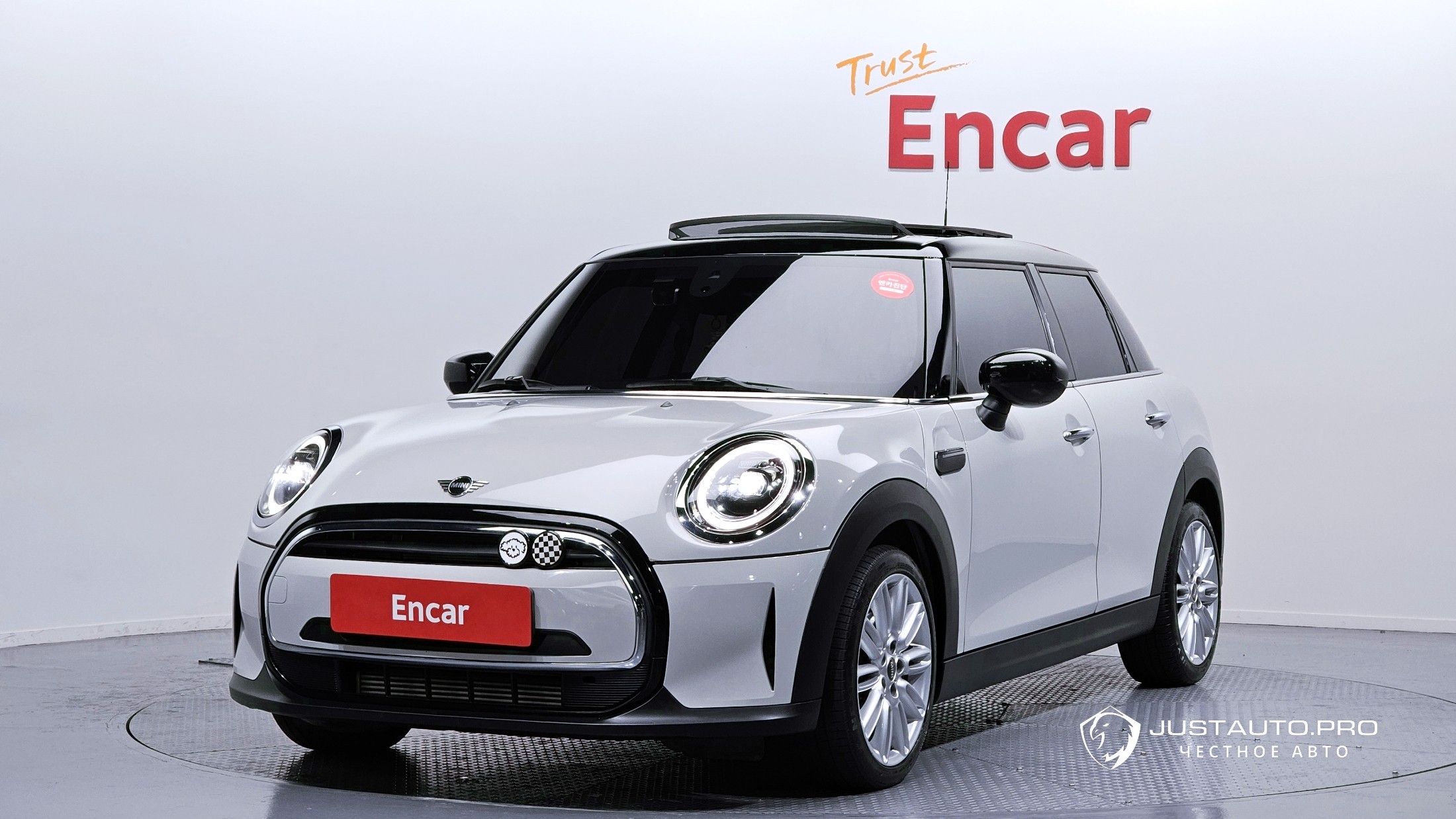 Автомобиль Mini Cooper