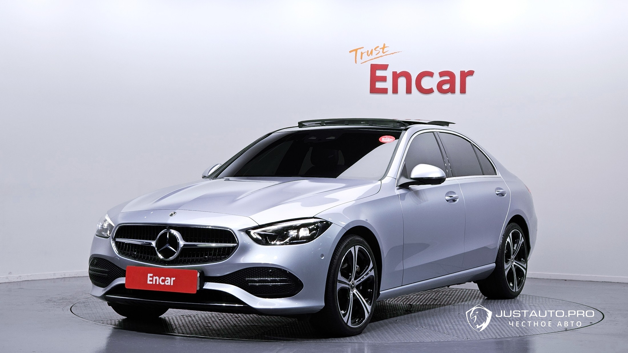 Автомобиль Mercedes-Benz C-Class