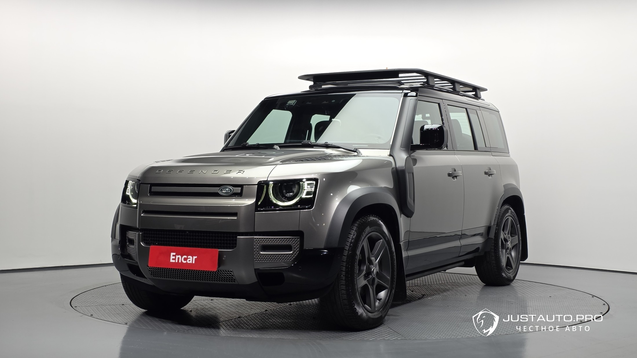 Автомобиль Land Rover Defender