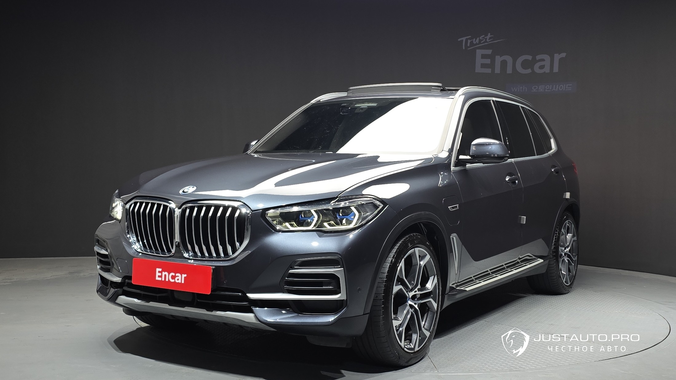 Автомобиль BMW X5