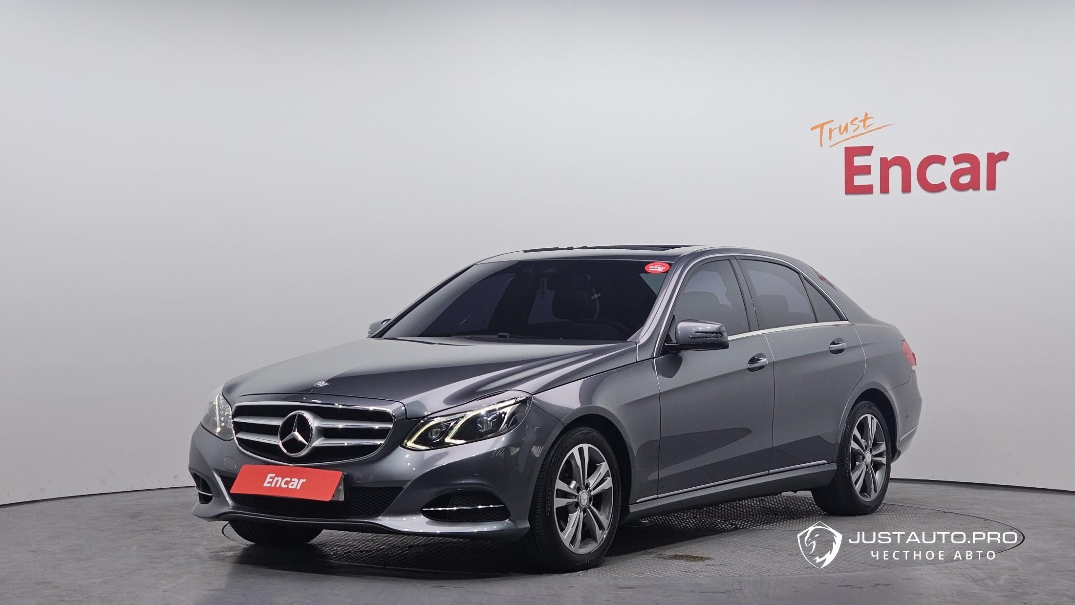 Автомобиль Mercedes-Benz E-Class