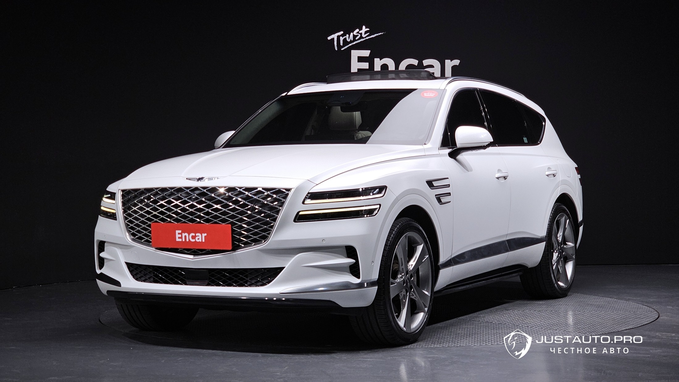 Автомобиль Genesis GV80