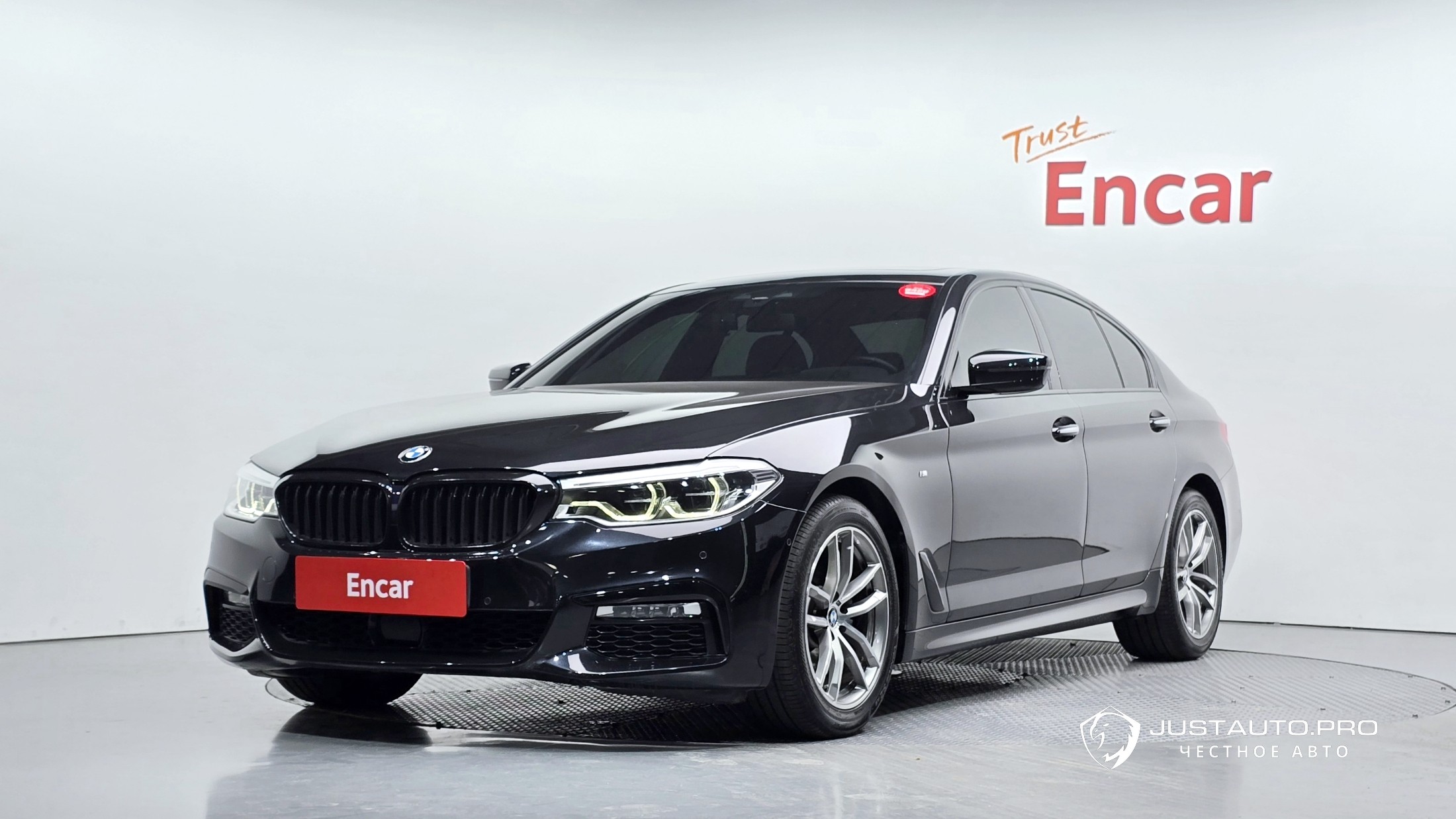 Автомобиль BMW 5-Series