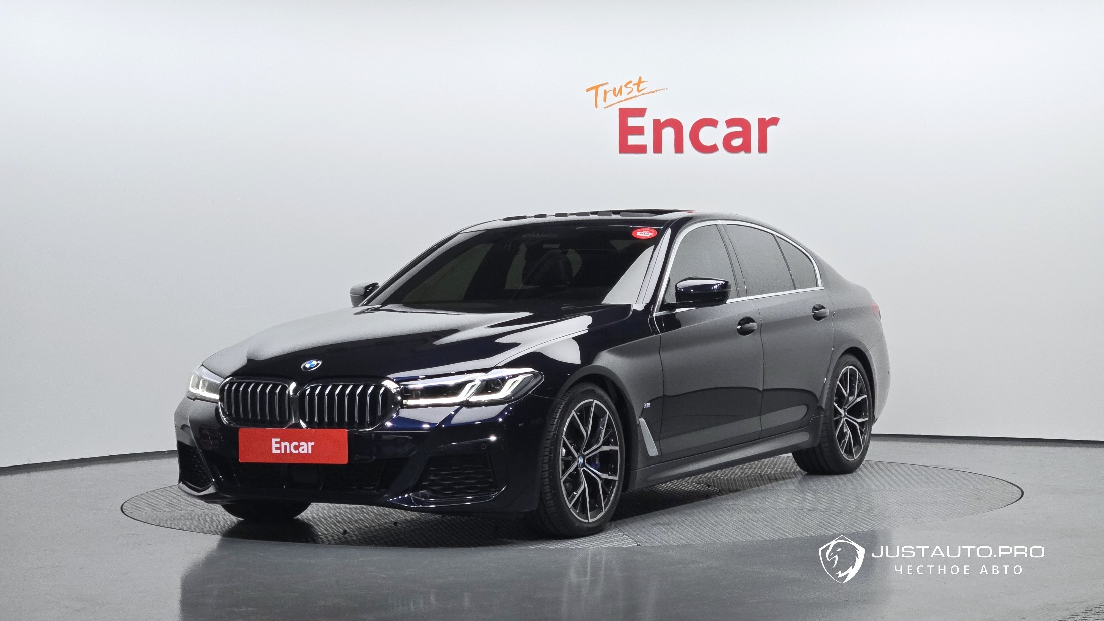 Автомобиль BMW 5-Series