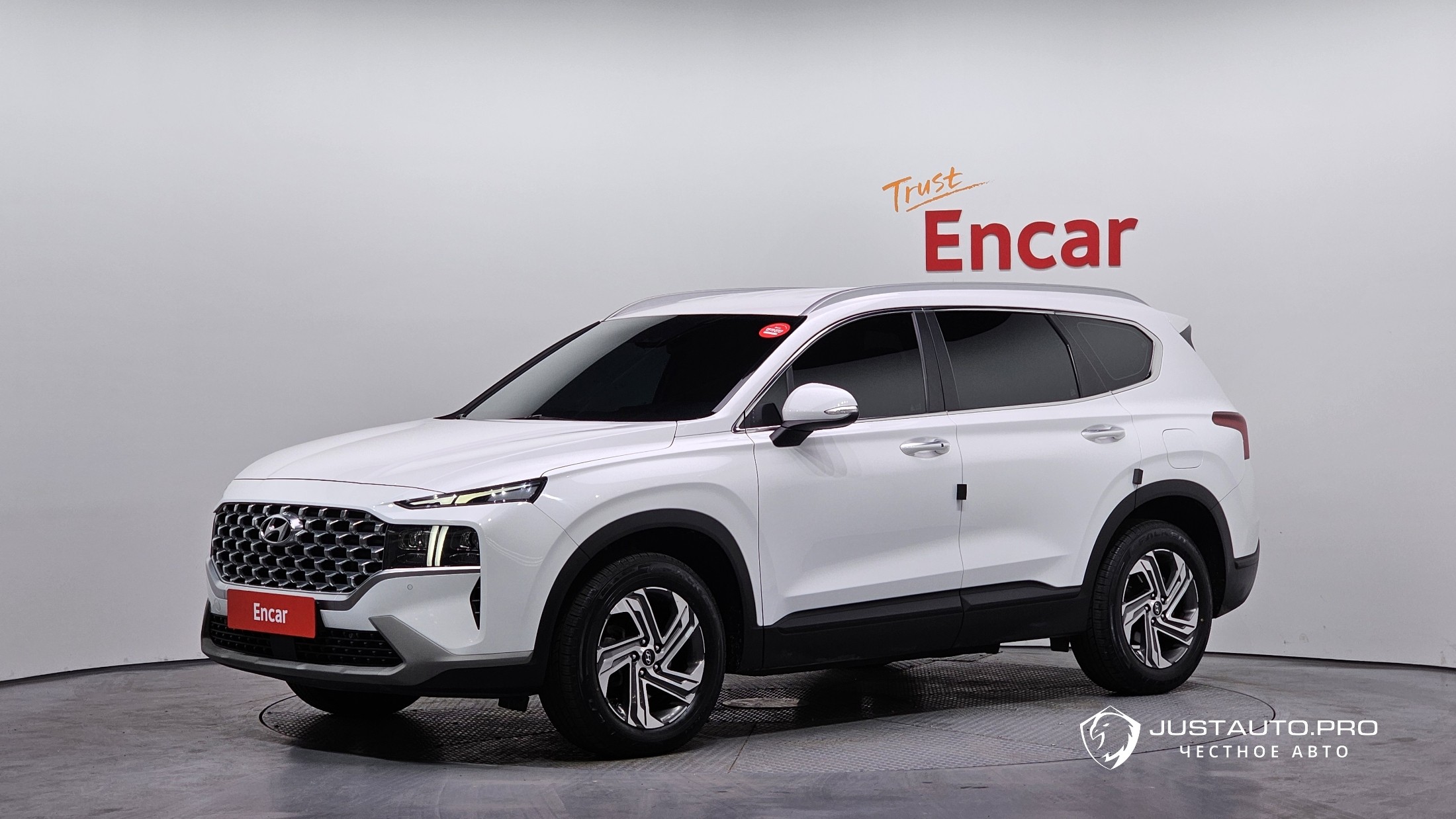 Автомобиль Hyundai Santafe