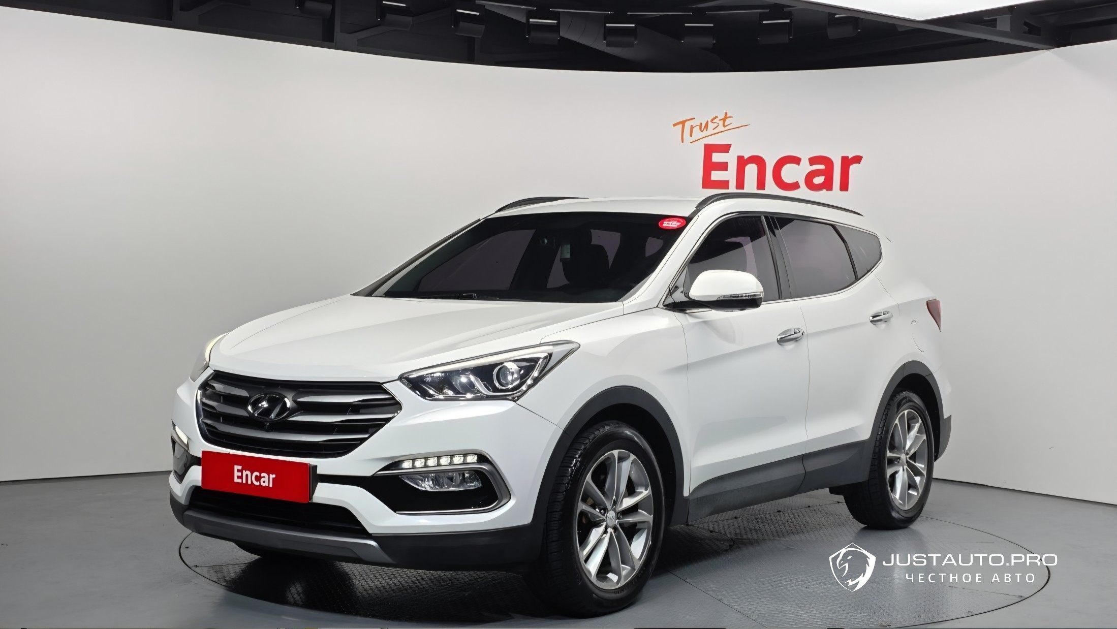 Автомобиль Hyundai Santafe