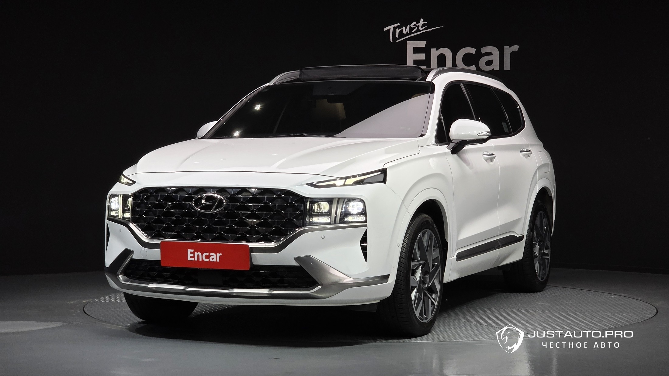 Автомобиль Hyundai Santafe