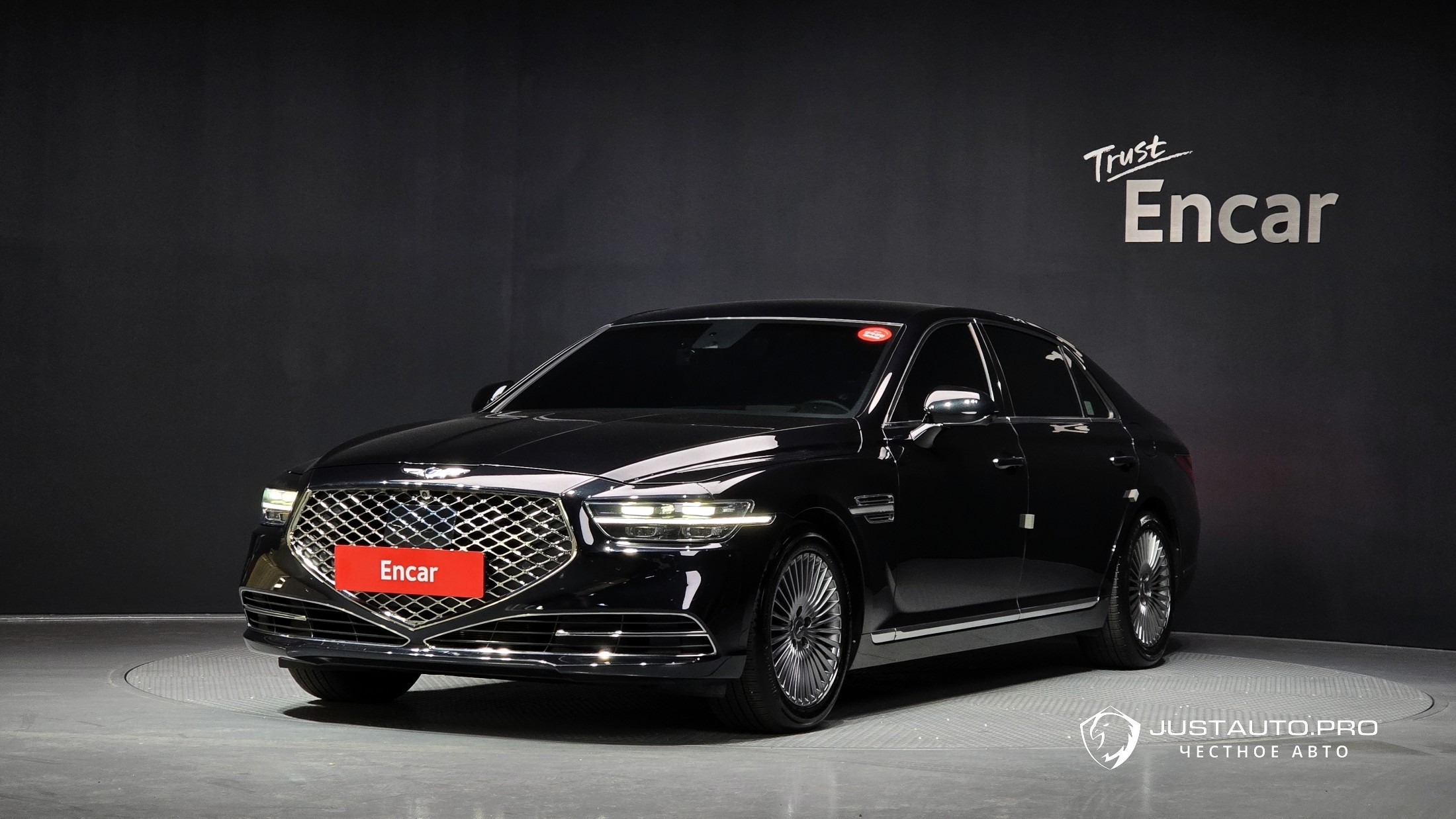 Автомобиль Genesis G90
