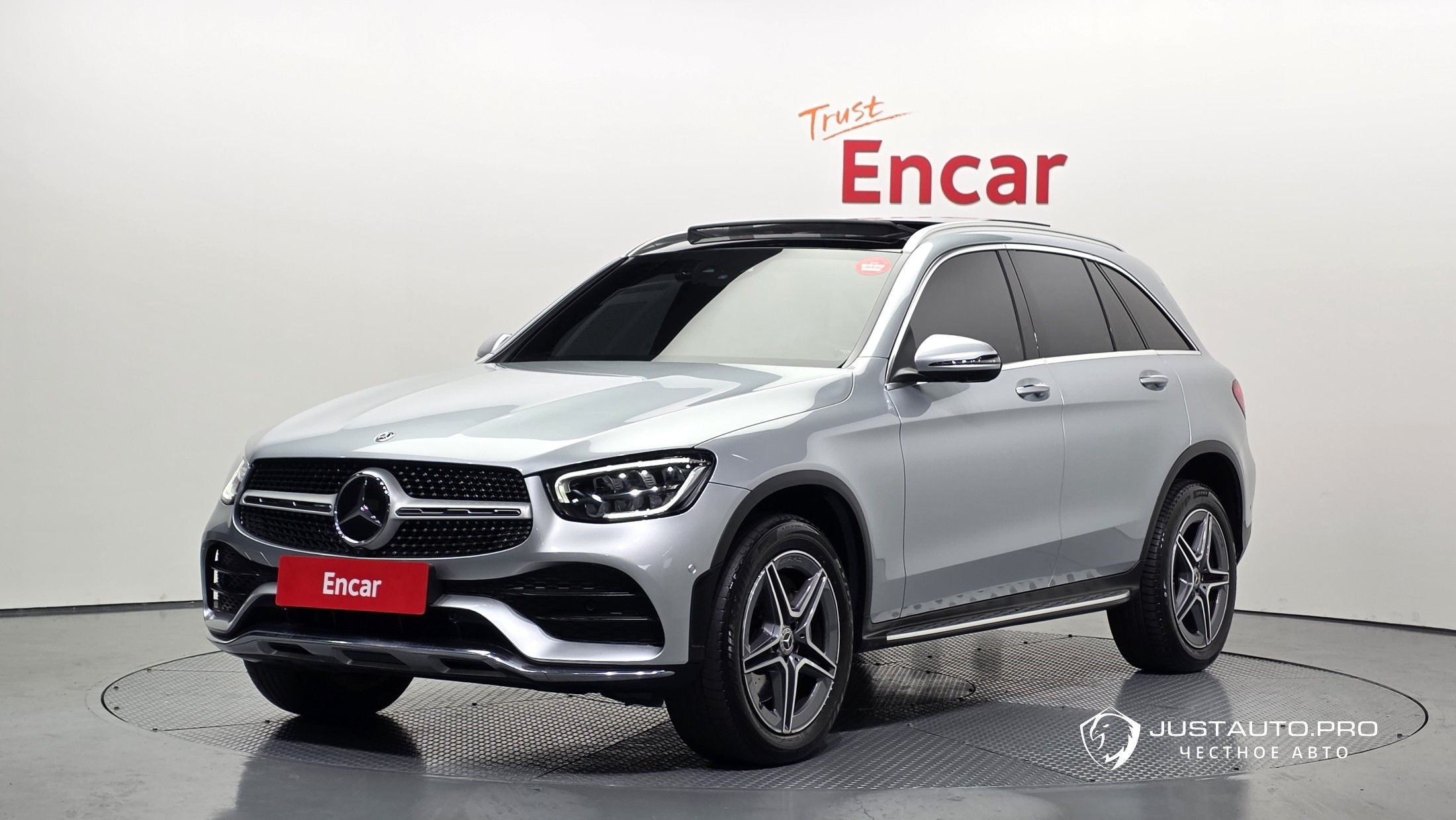 Автомобиль Mercedes-Benz GLC-Class