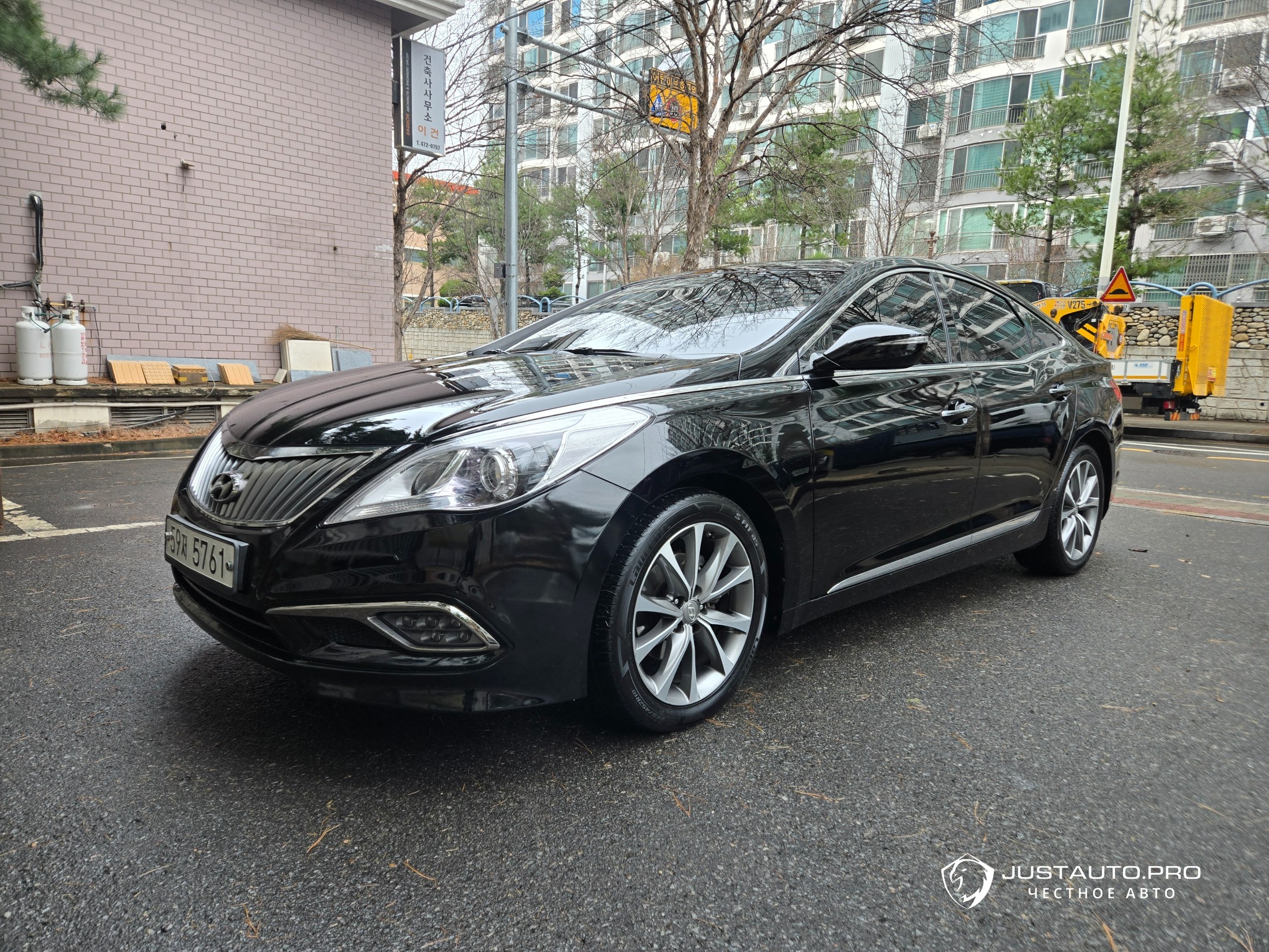 Автомобиль Hyundai Grandeur