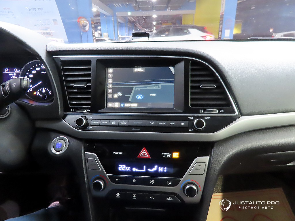 Автомобиль Hyundai AVANTE